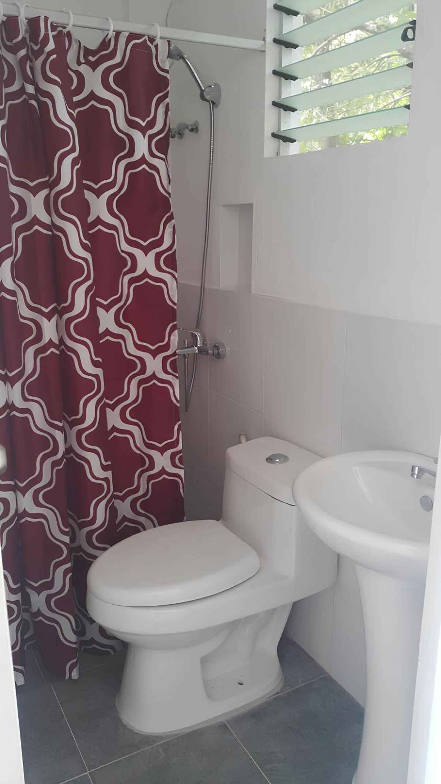Standard Queen Room photo 3