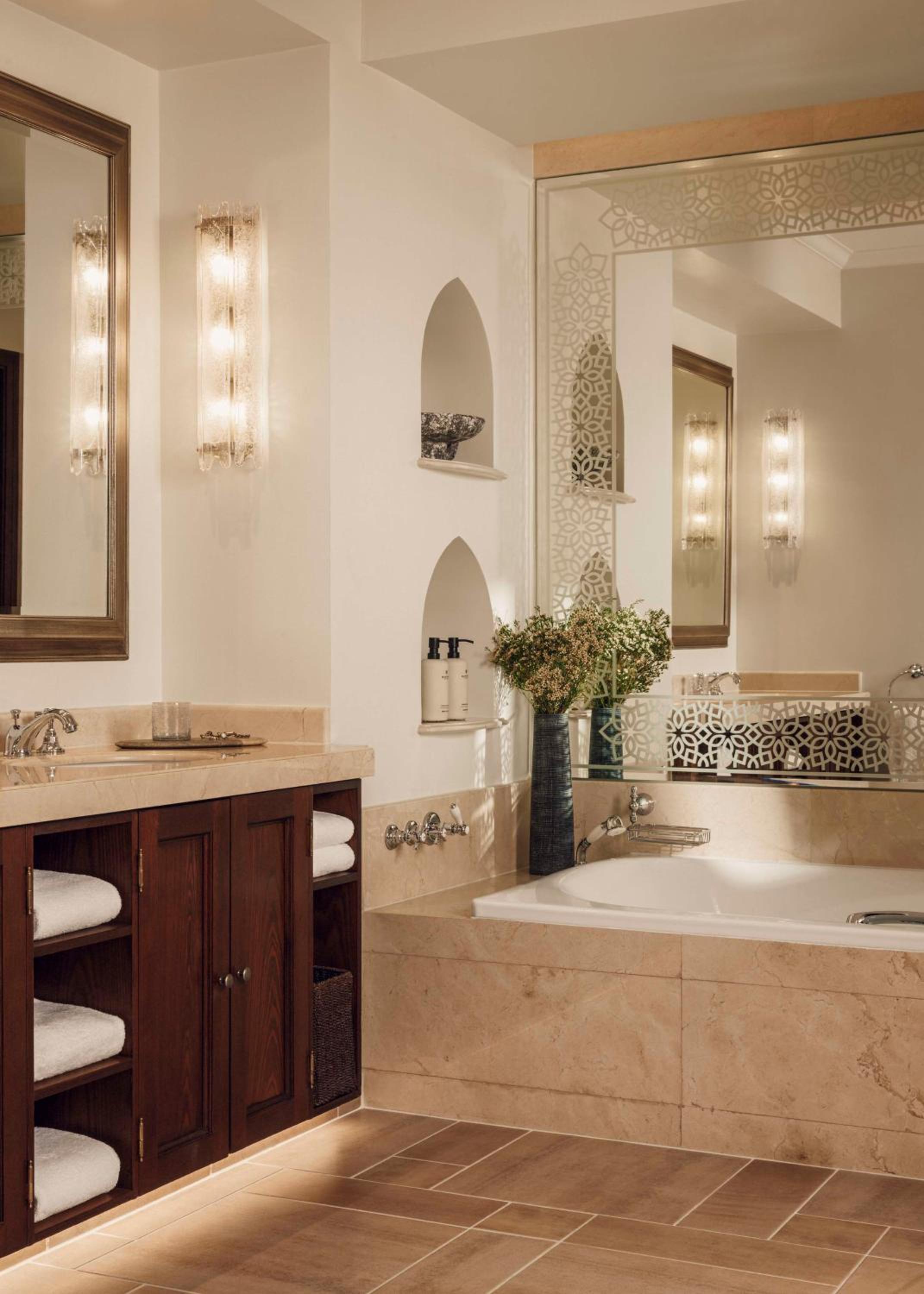 Residence Prestige King Room (Adults Only) – UAE Resident, UAE ID Mandatory - includes 500 AED daily credit, Host Service, Afternoon Tea
