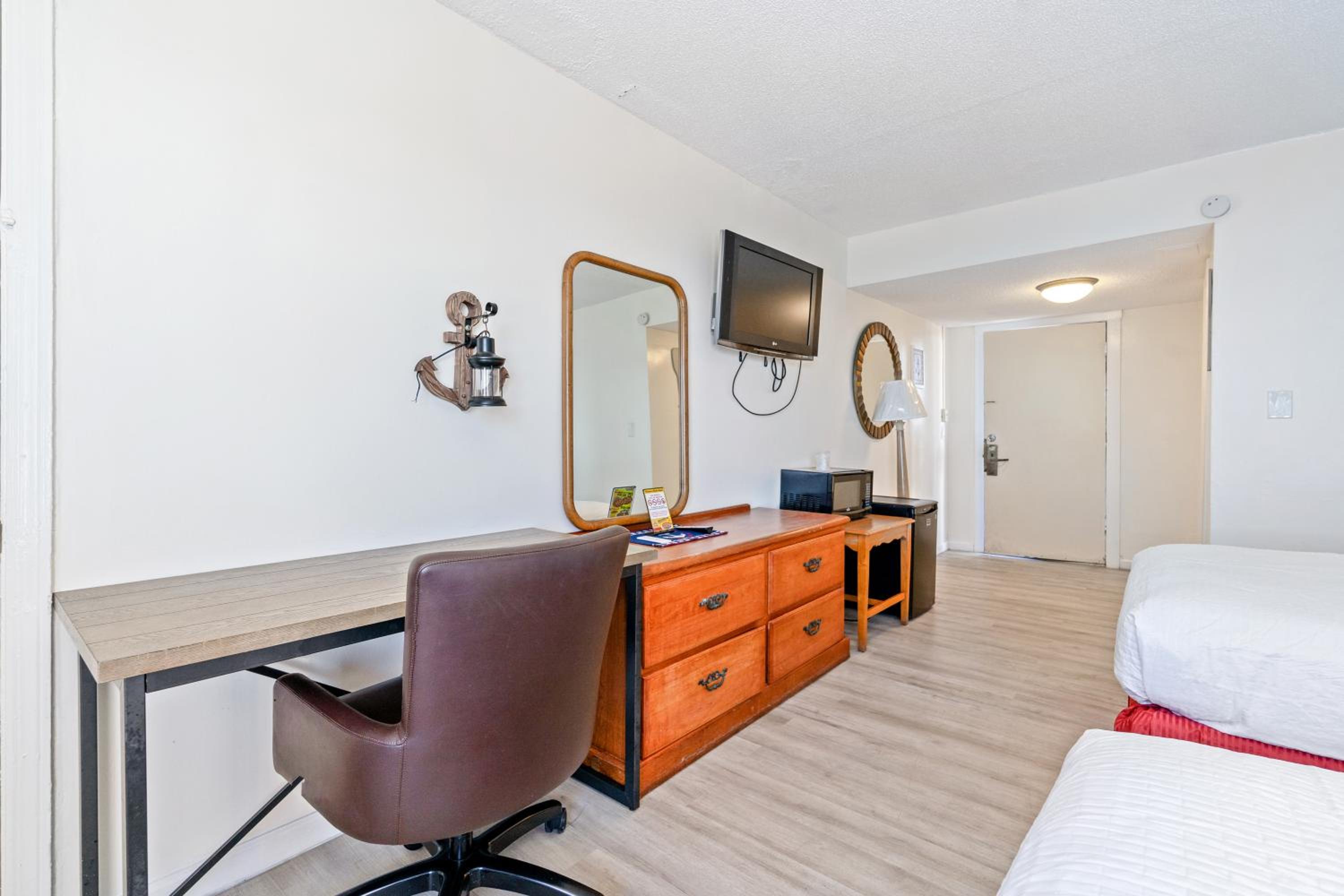 Double Room - Photo 3