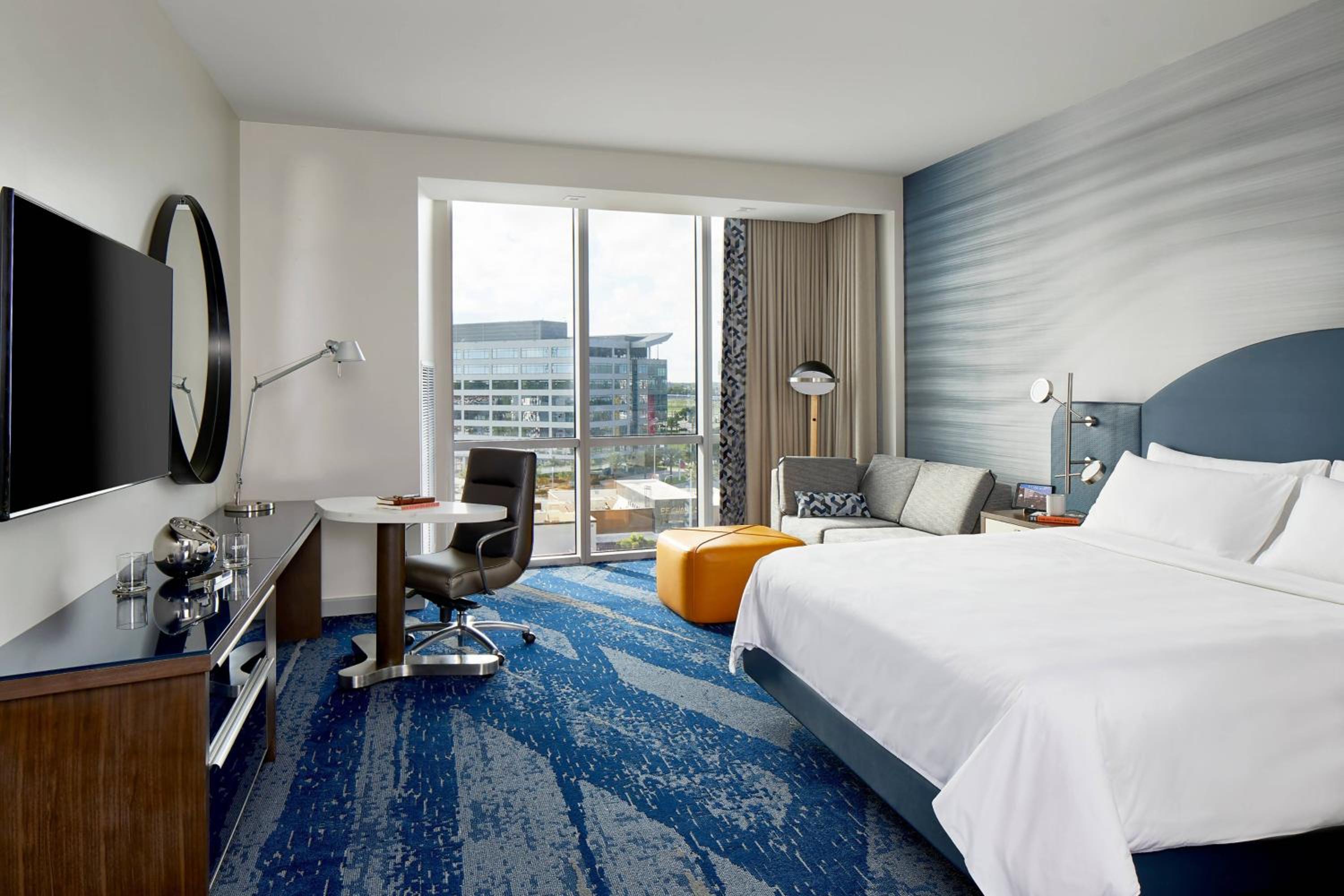 King Room - Hearing Accessible - Photo 2