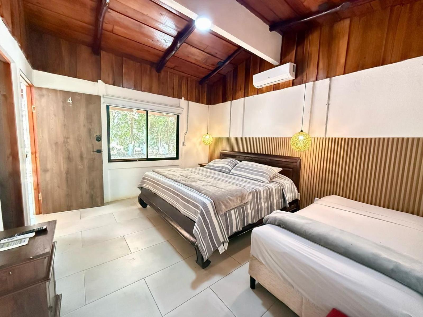 Villa photo 3