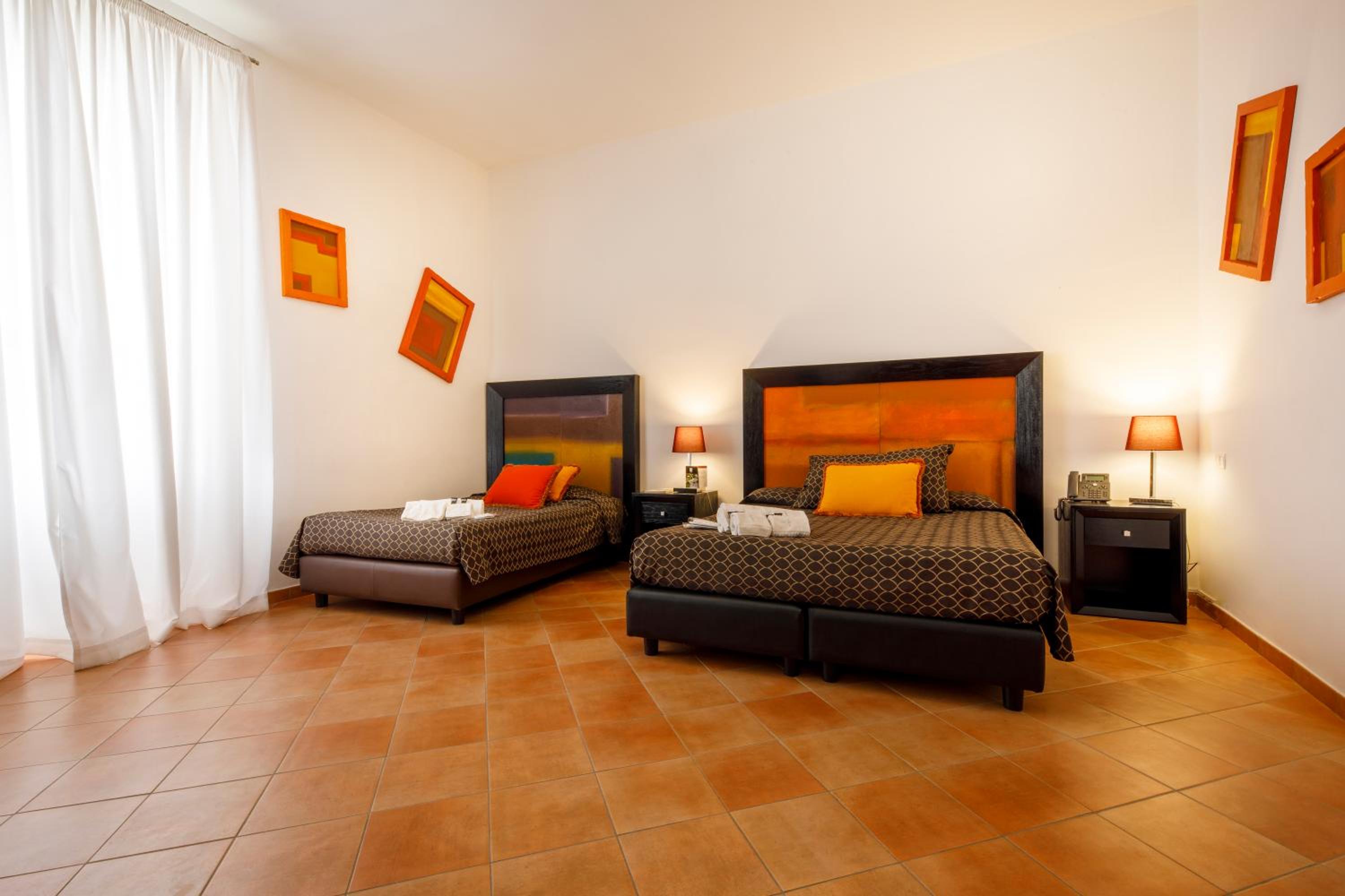 Triple Room
