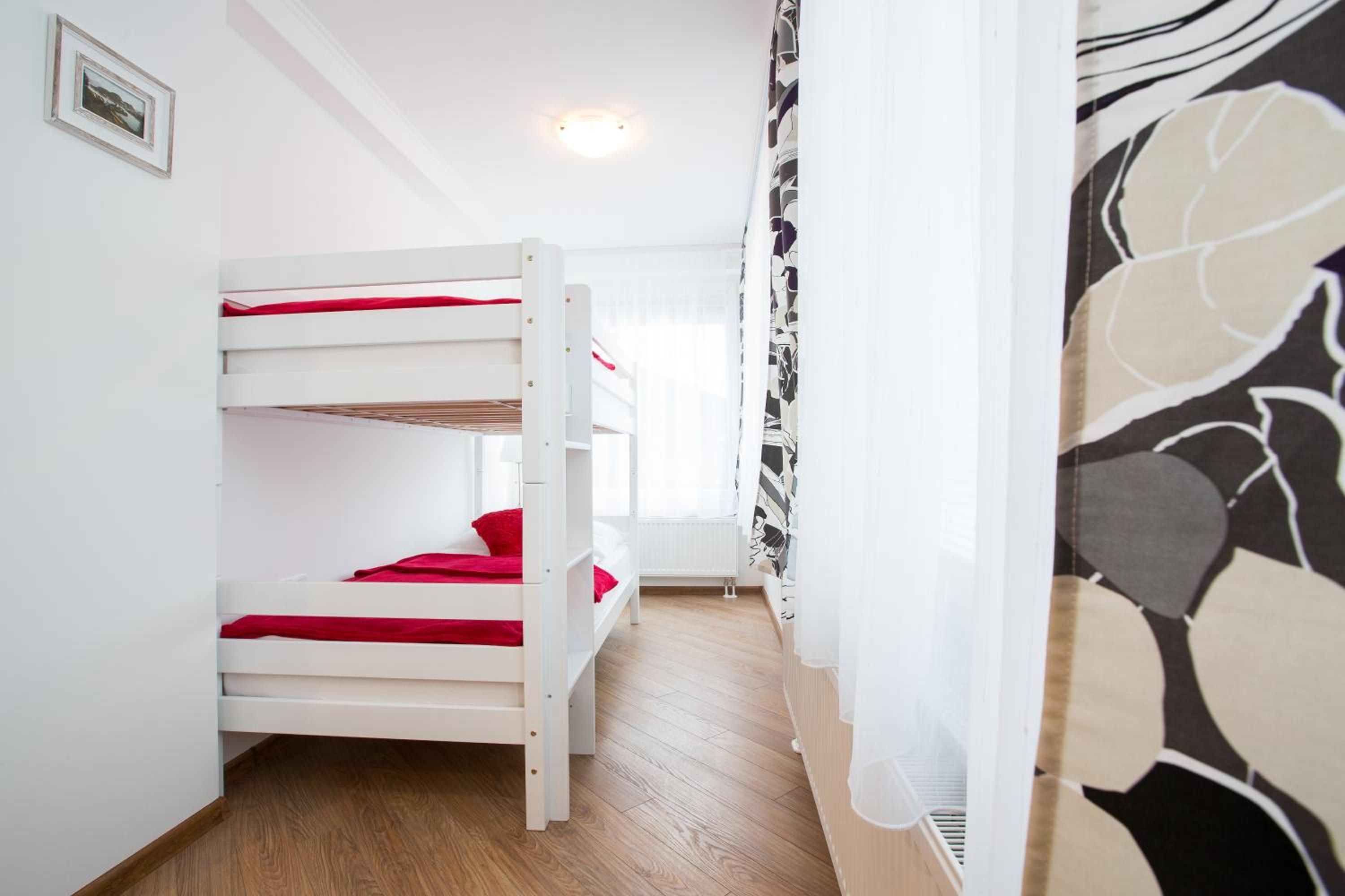 One-Bedroom Apartment - Photo 14