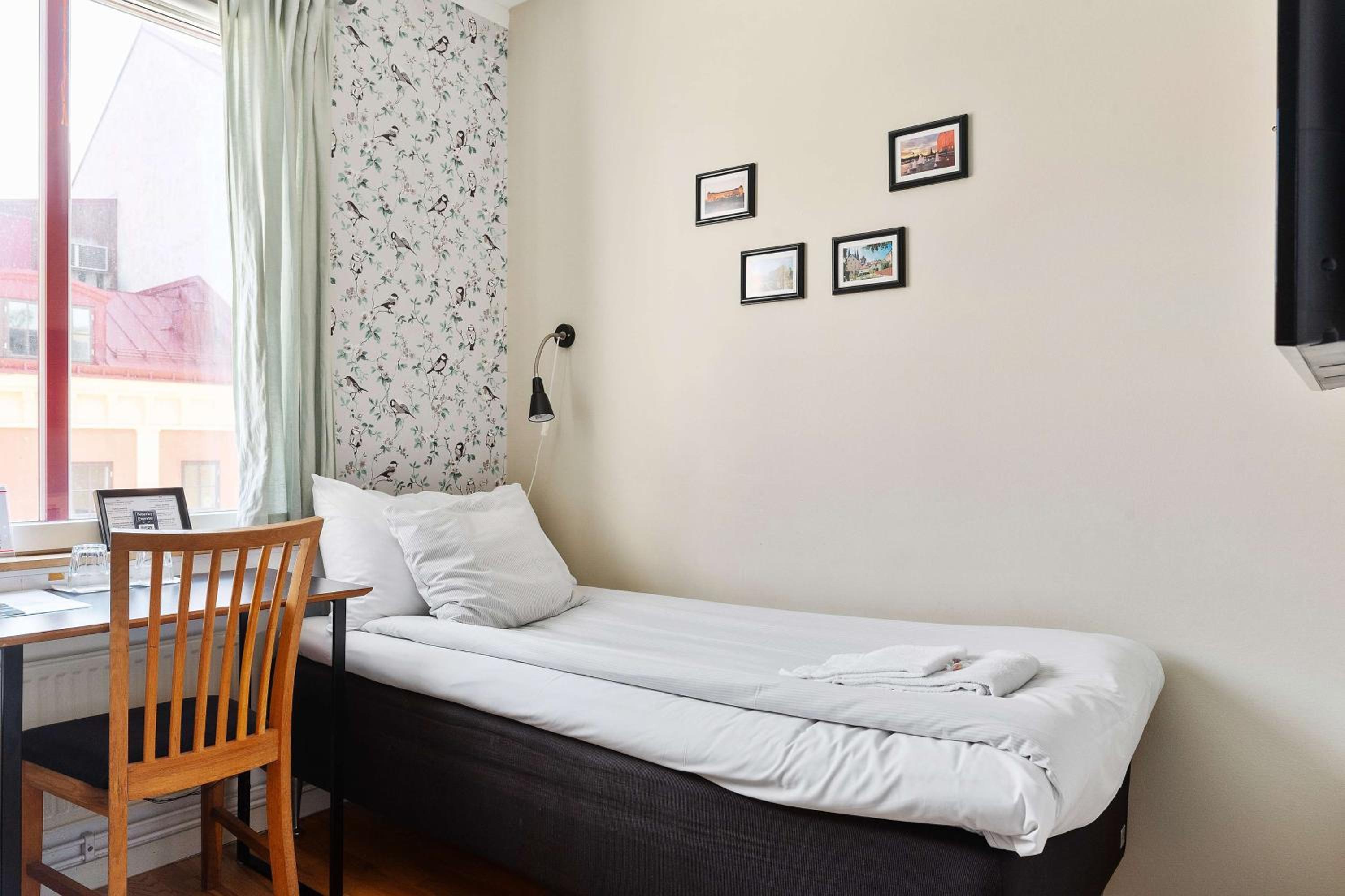Standard Single Room - Non-Smoking photo 3