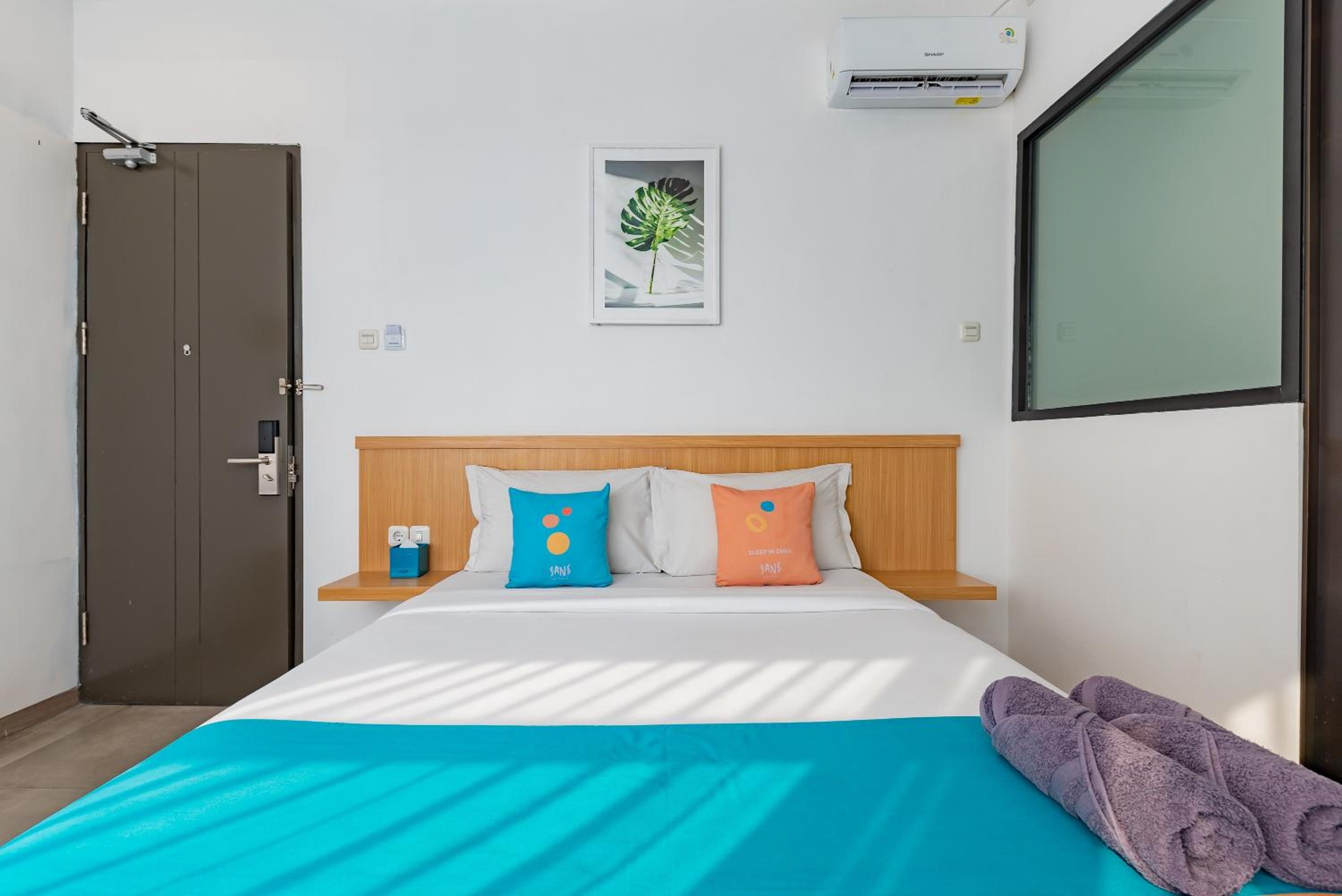 Deluxe Room - Photo 6