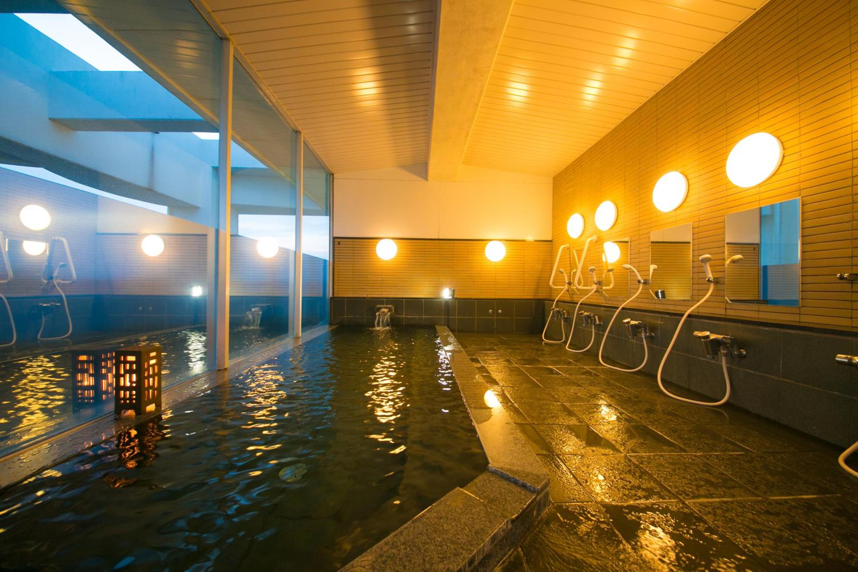 Japanese-Style Quadruple Room photo 3