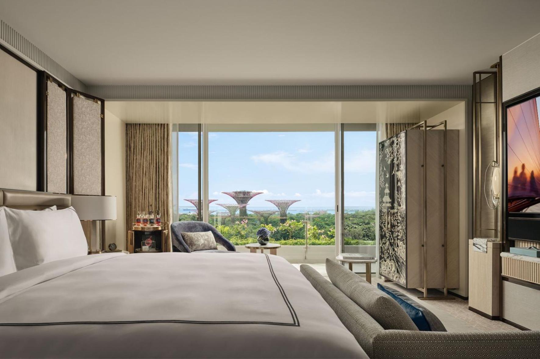 Stay Longer, Experience More - Sands Premier King Gardens by the Bay View photo 3