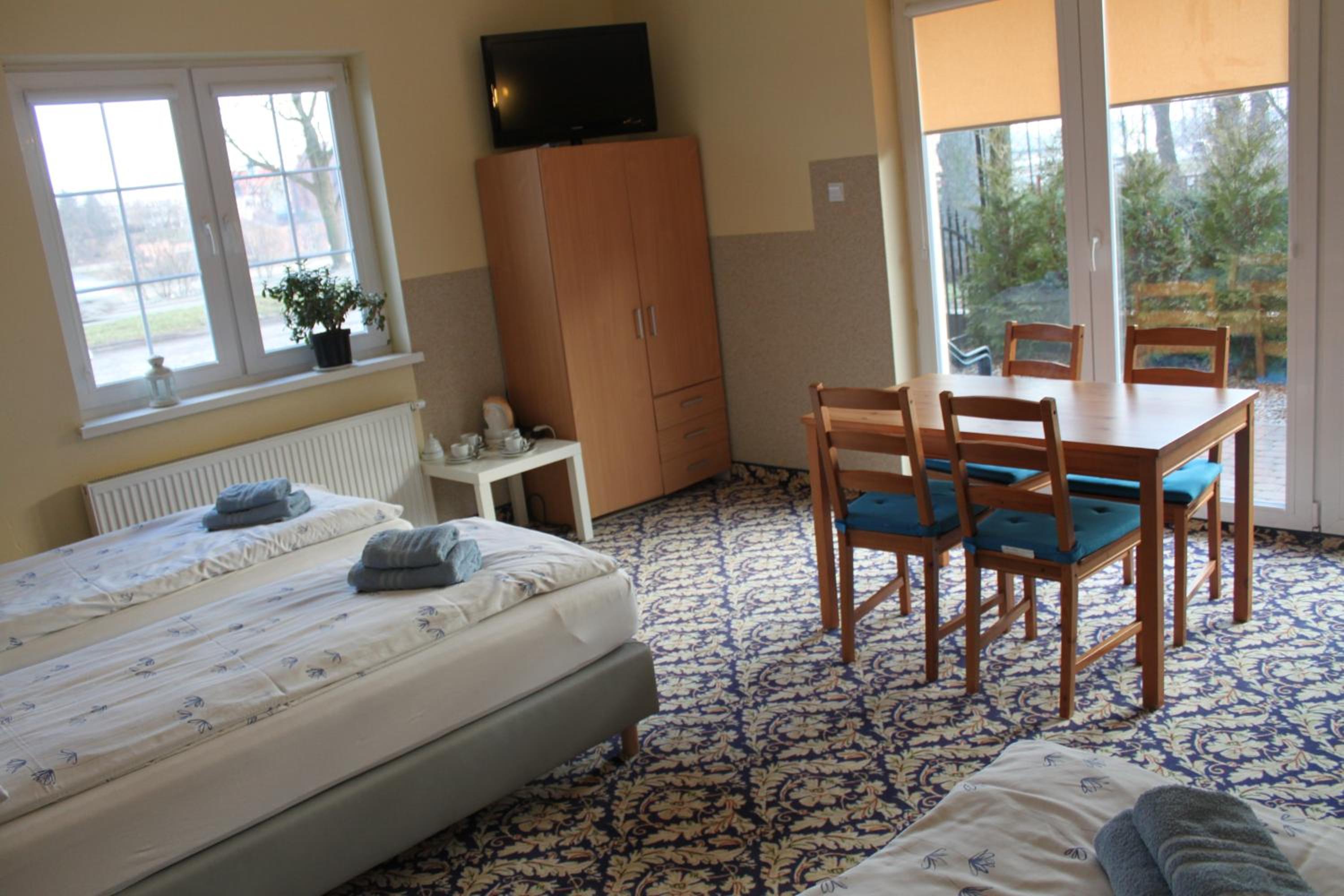 Family Room photo 1