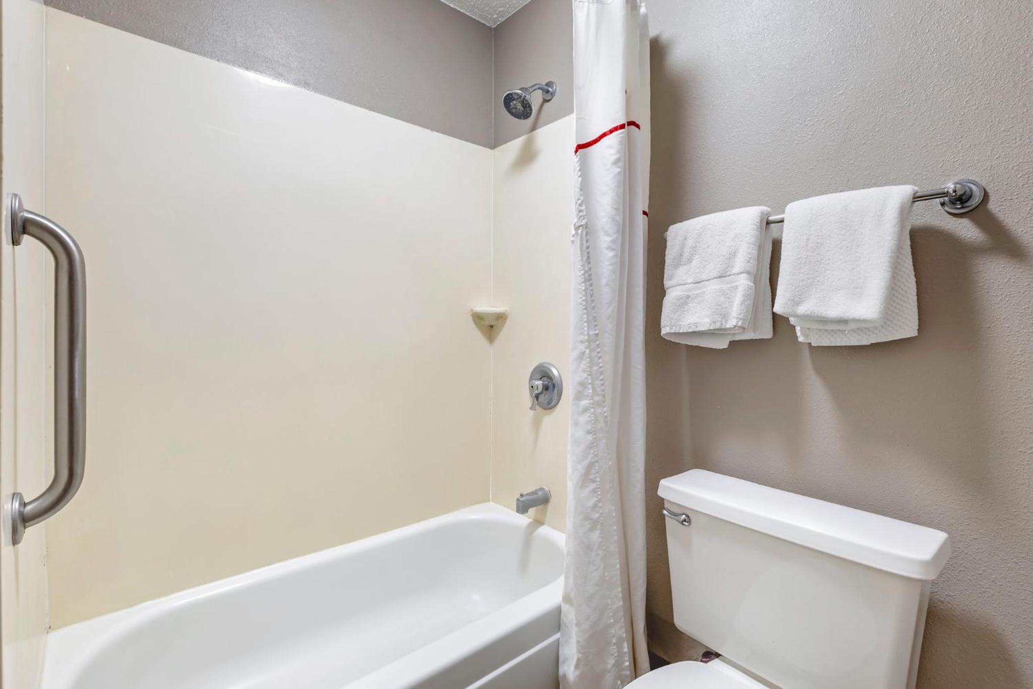 Deluxe Room with Two Queen Beds Non-Smoking - Photo 6