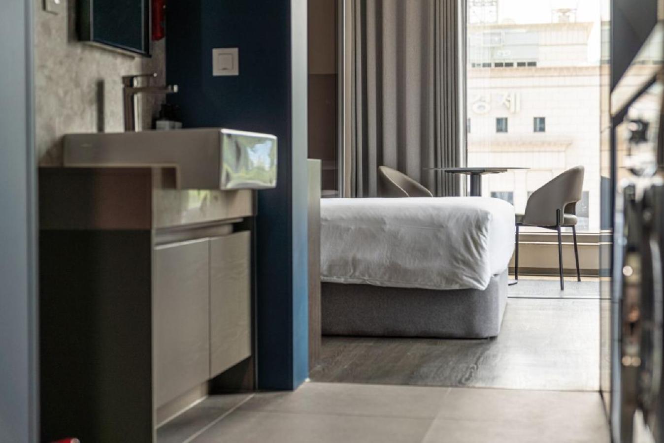 Deluxe Double - 24H Stay(Check out 15PM) - Photo 10