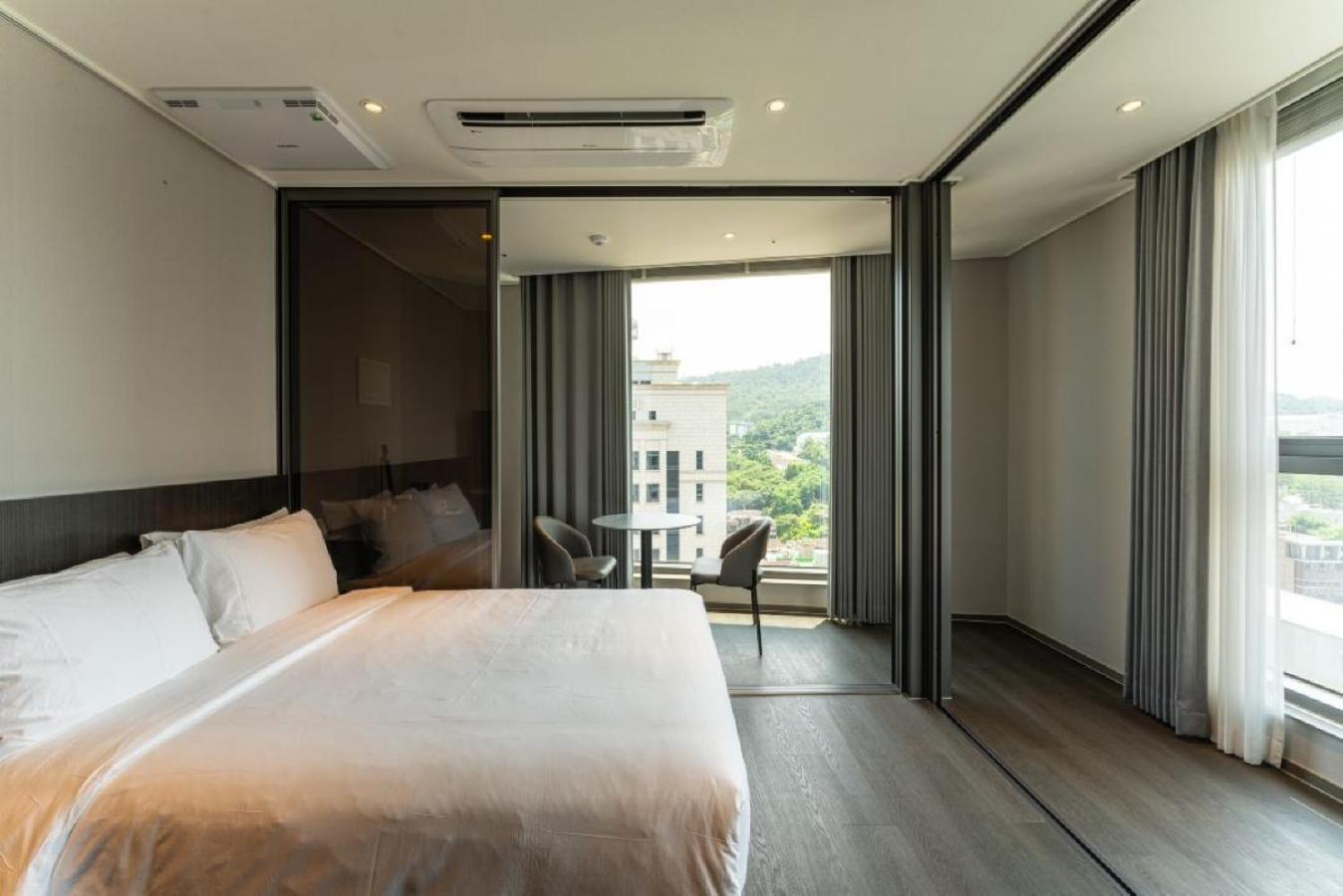 Deluxe Double - 24H Stay(Check out 15PM) - Photo 8