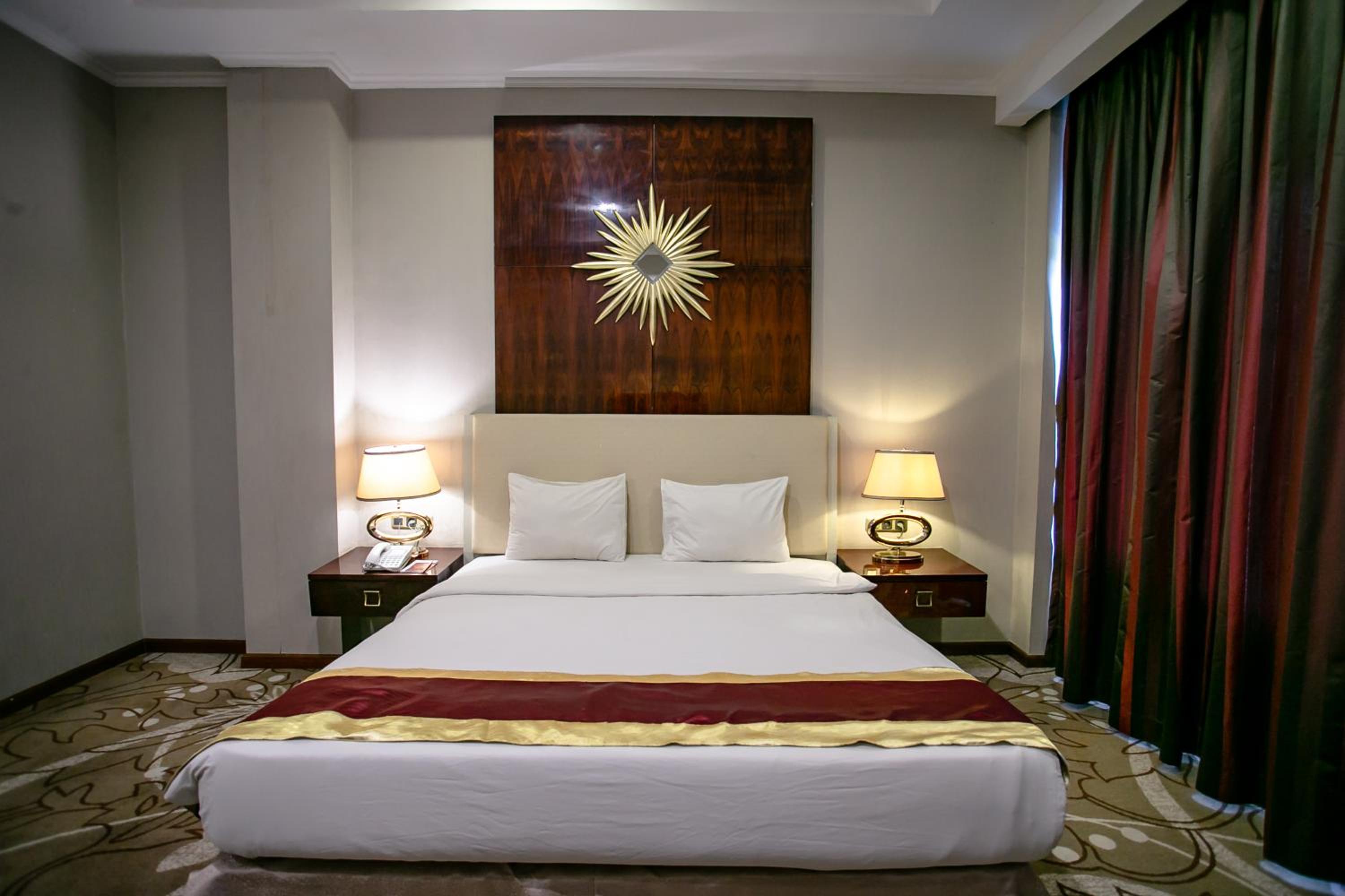 Deluxe Double Room - Photo 4