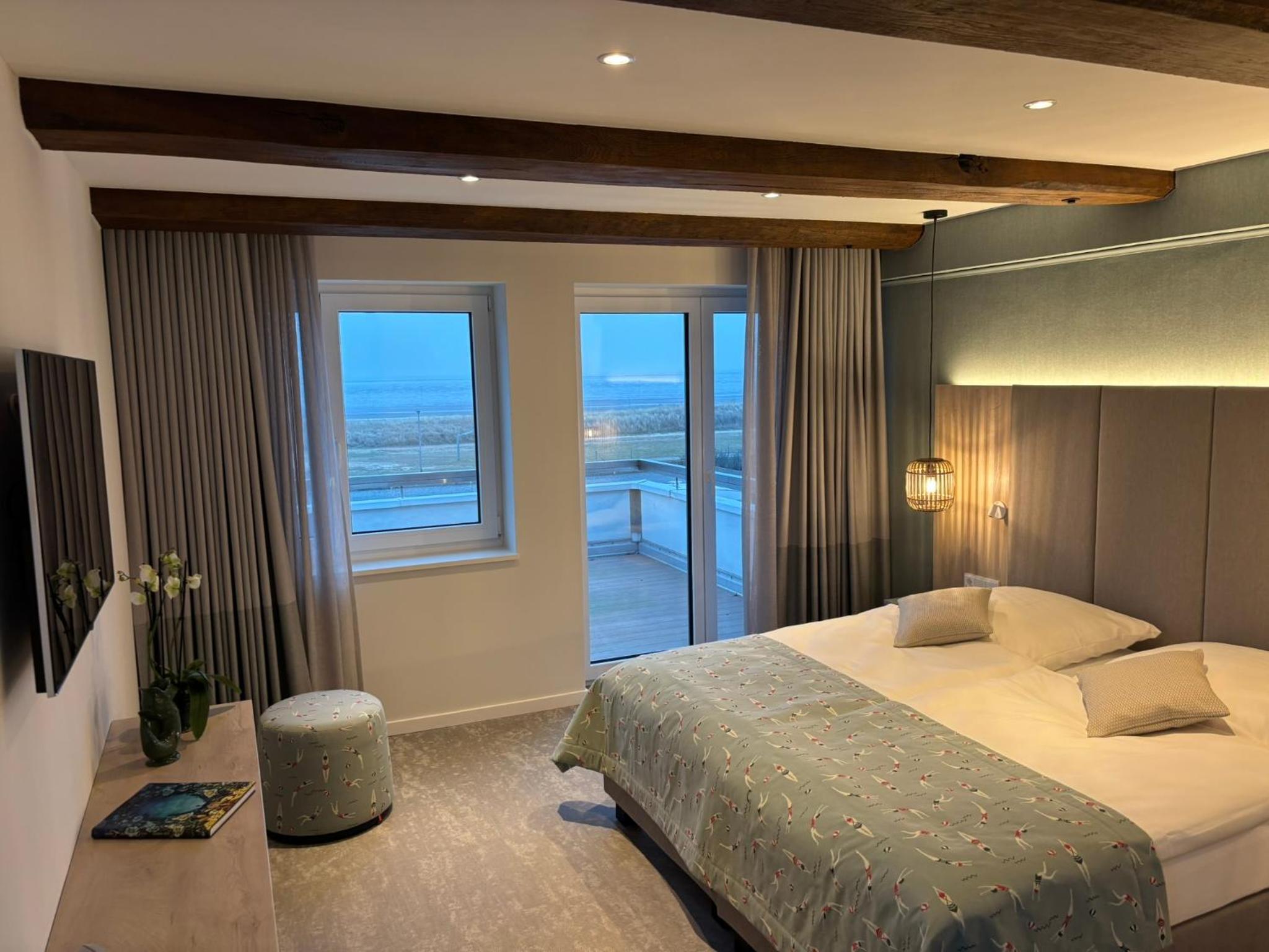 Suite with Sea View