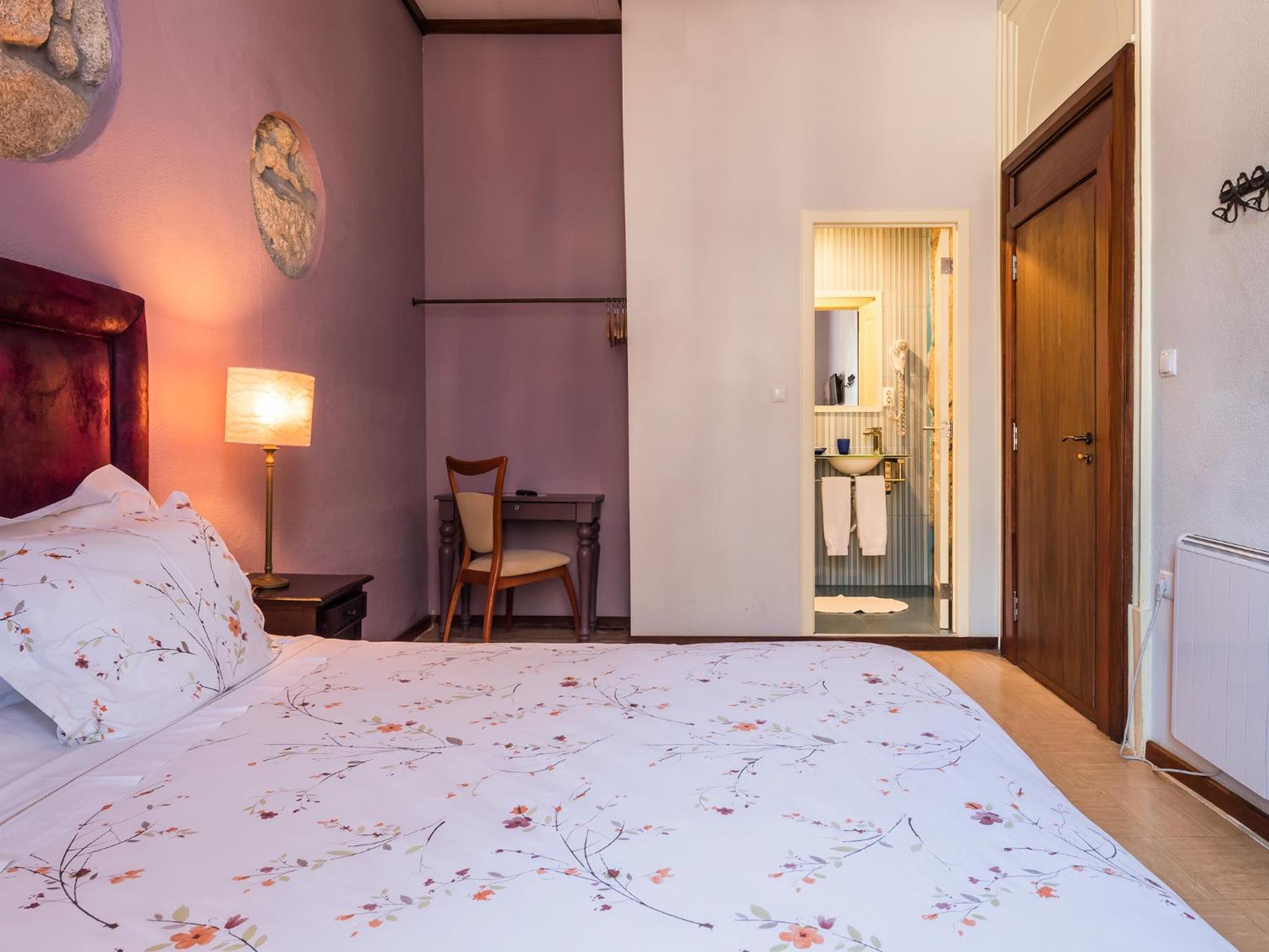 Twin Room - Photo 6