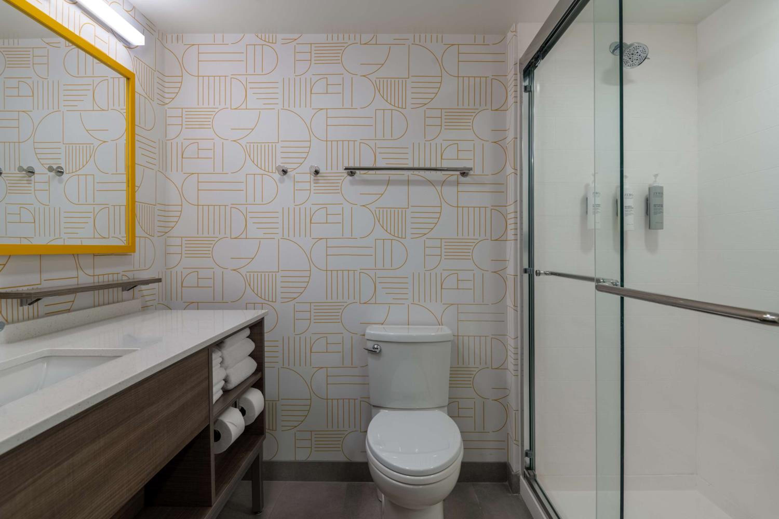 King Studio Suite - Photo 2