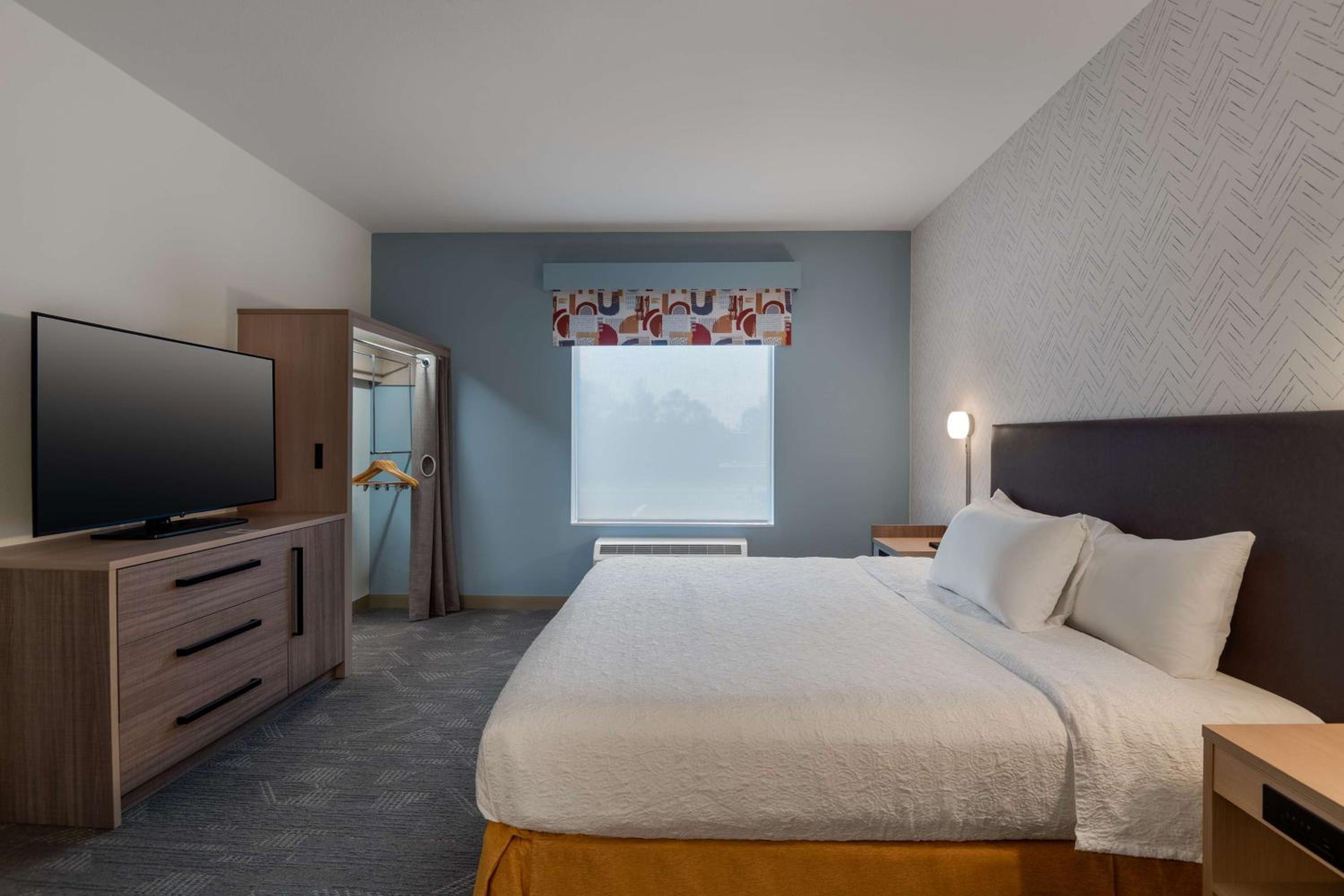 King Studio Suite - Photo 4