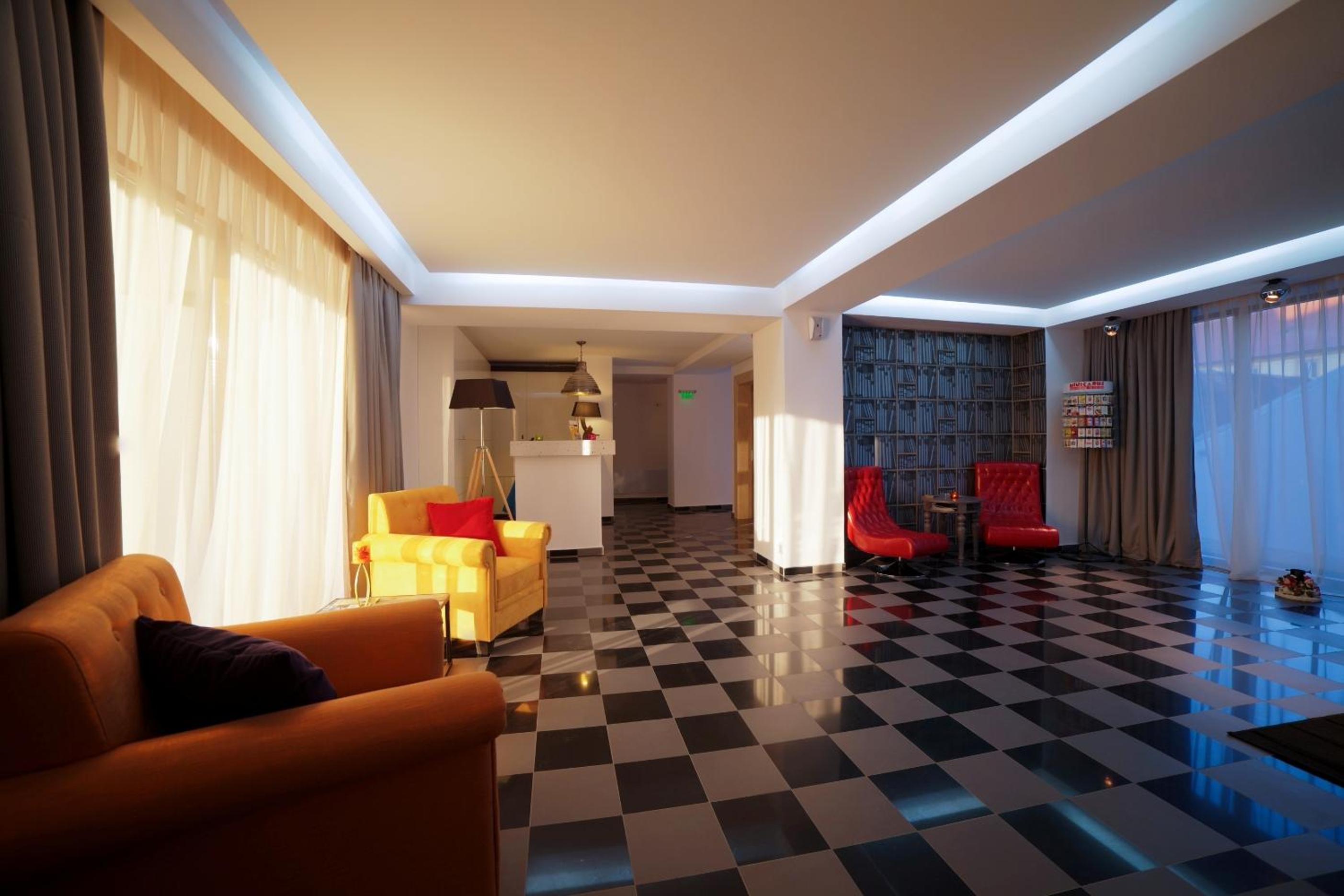 One-Bedroom Apartment - Photo 110