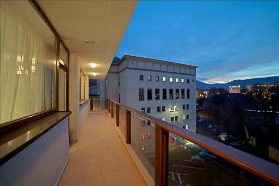 One-Bedroom Apartment - Photo 182