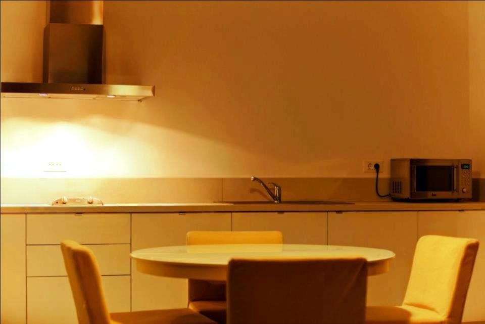 One-Bedroom Apartment - Photo 185