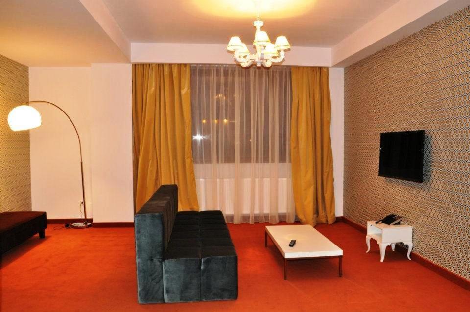 One-Bedroom Apartment - Photo 76