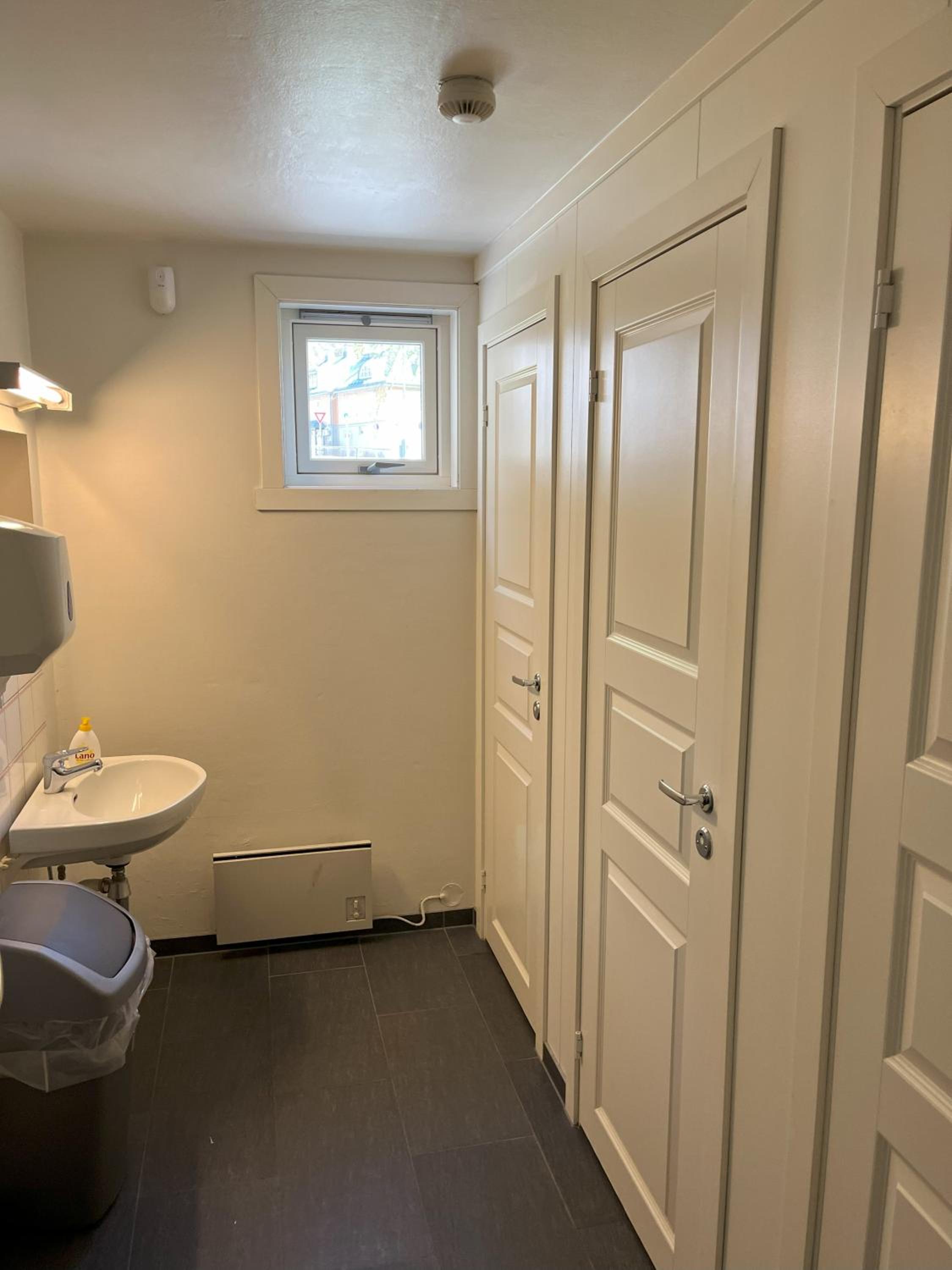 Budget Single Room photo 3