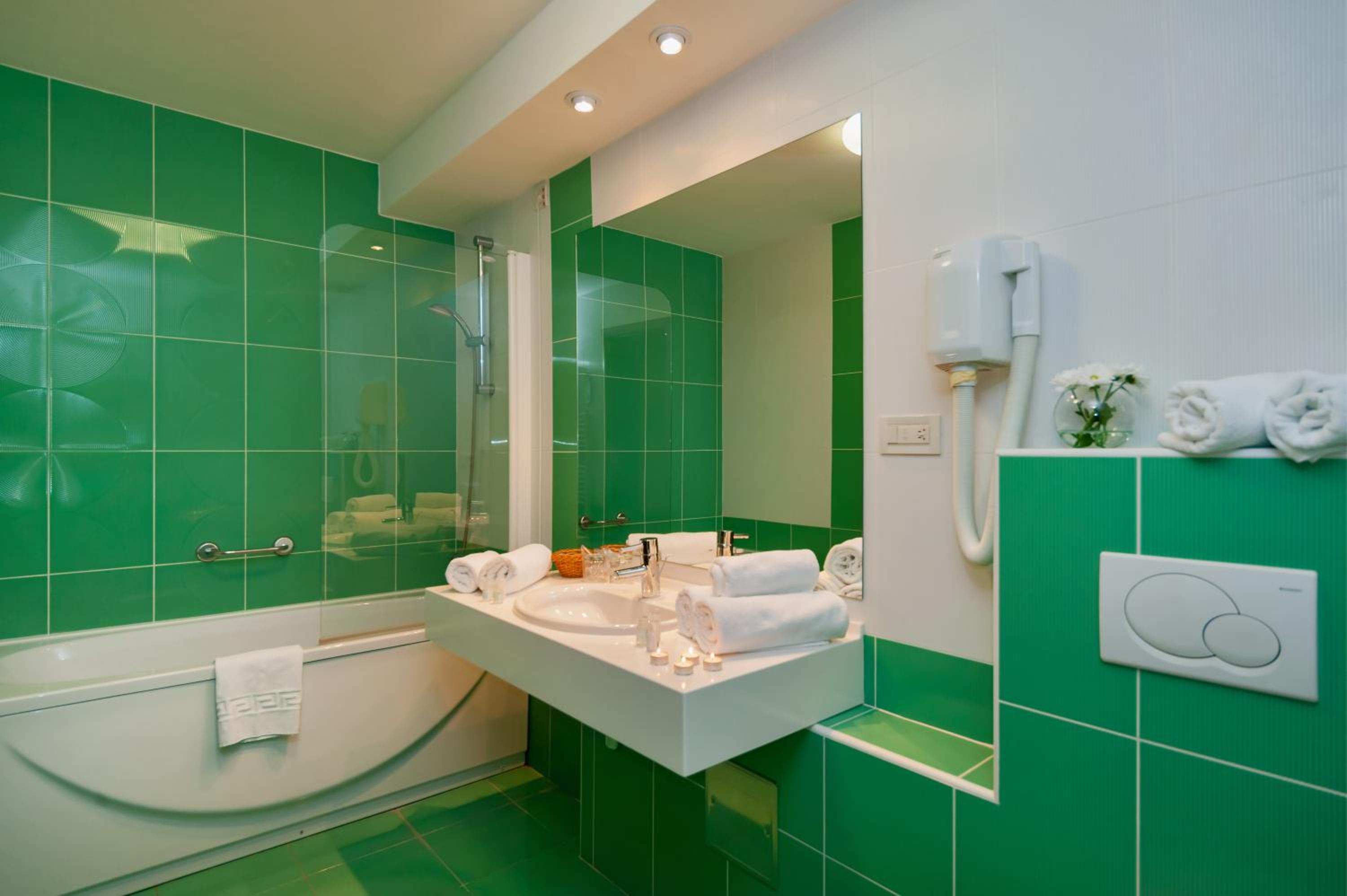 Double Room - Photo 4