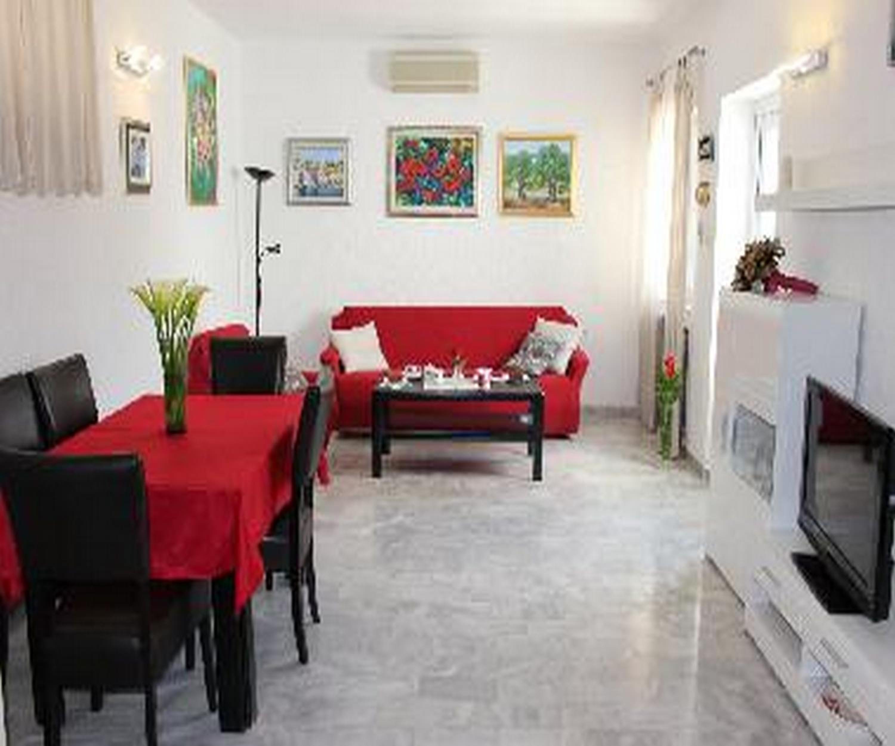 Two-Bedroom House with Sea View photo 1