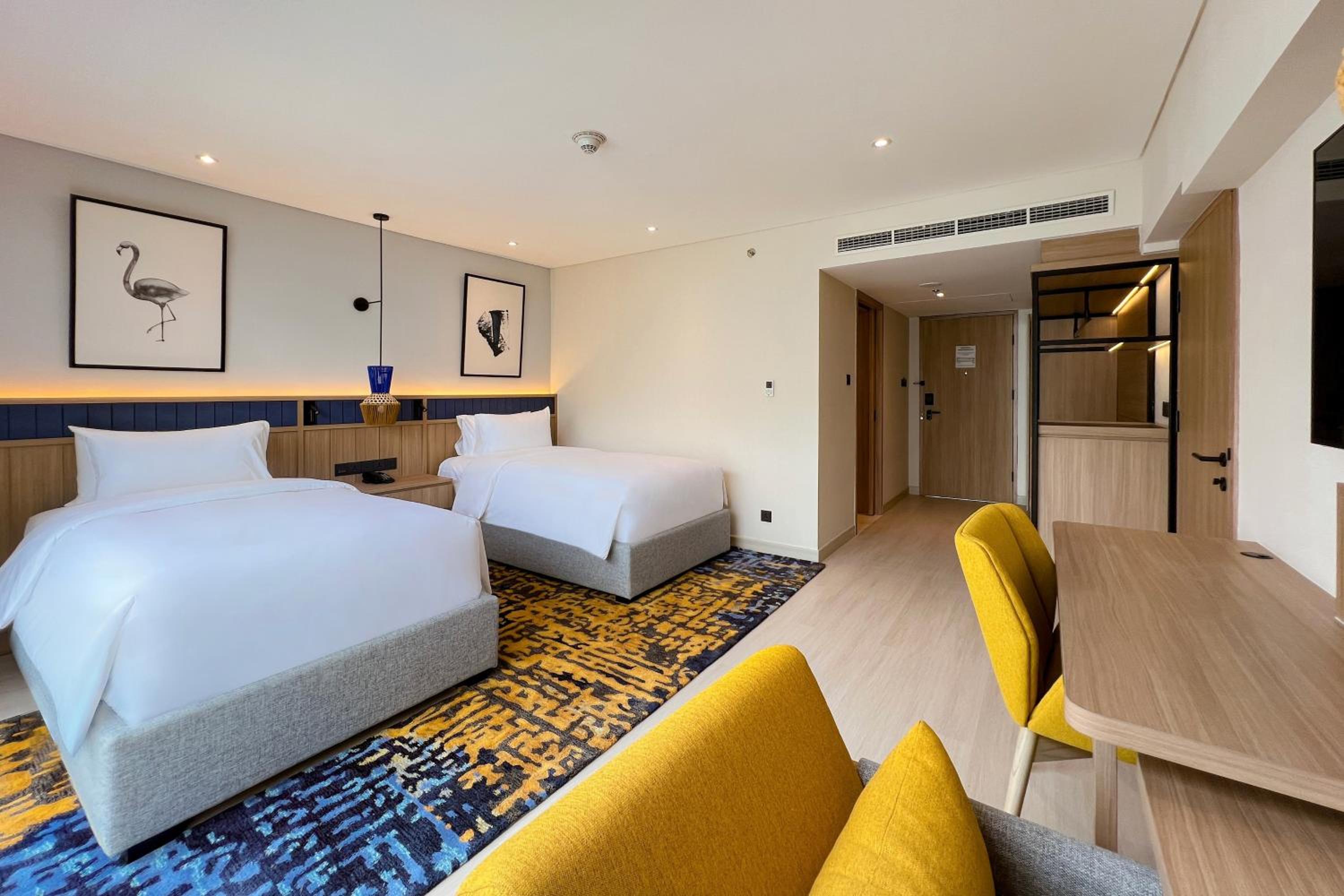 Deluxe Room - Photo 7