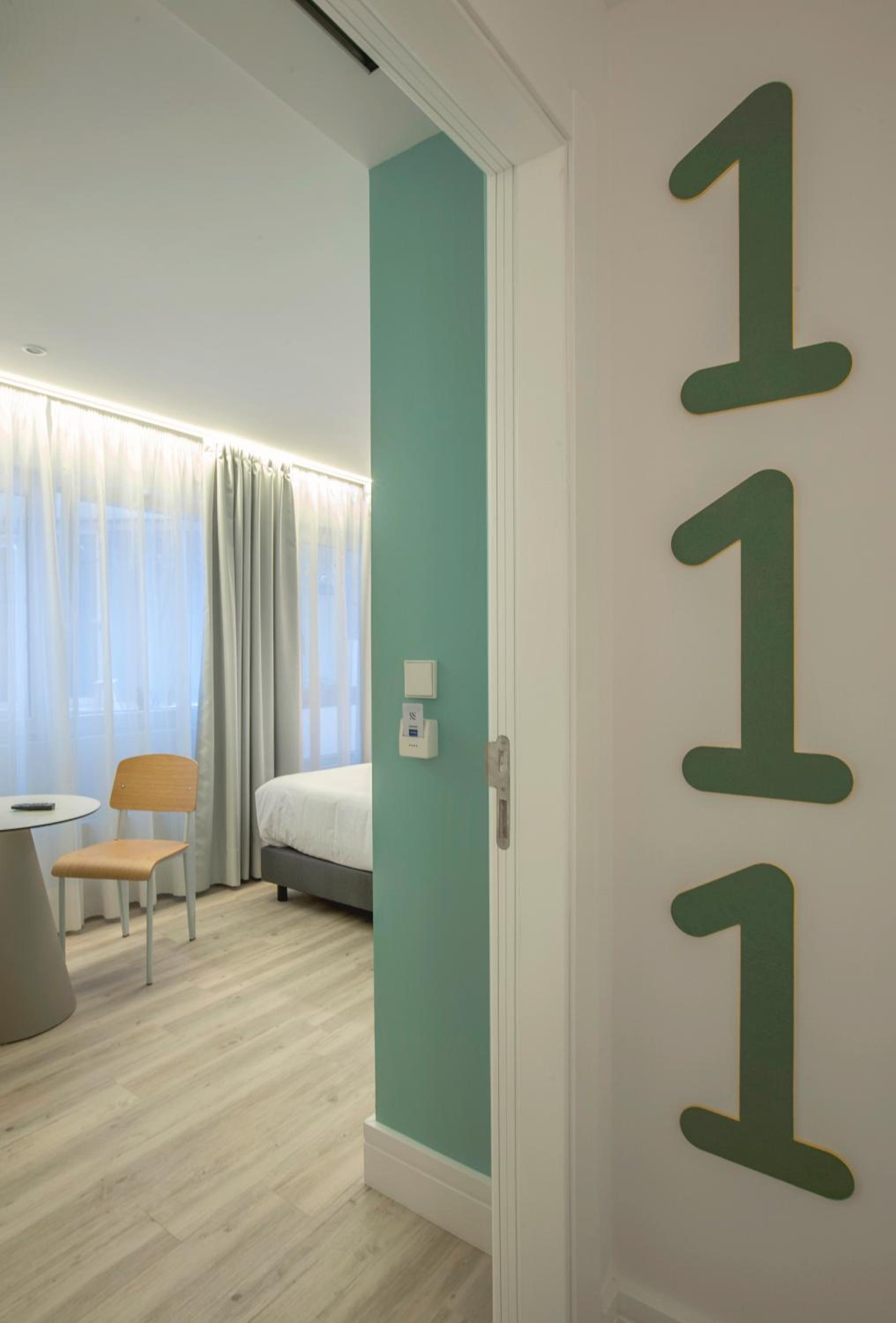 Single Room photo 3