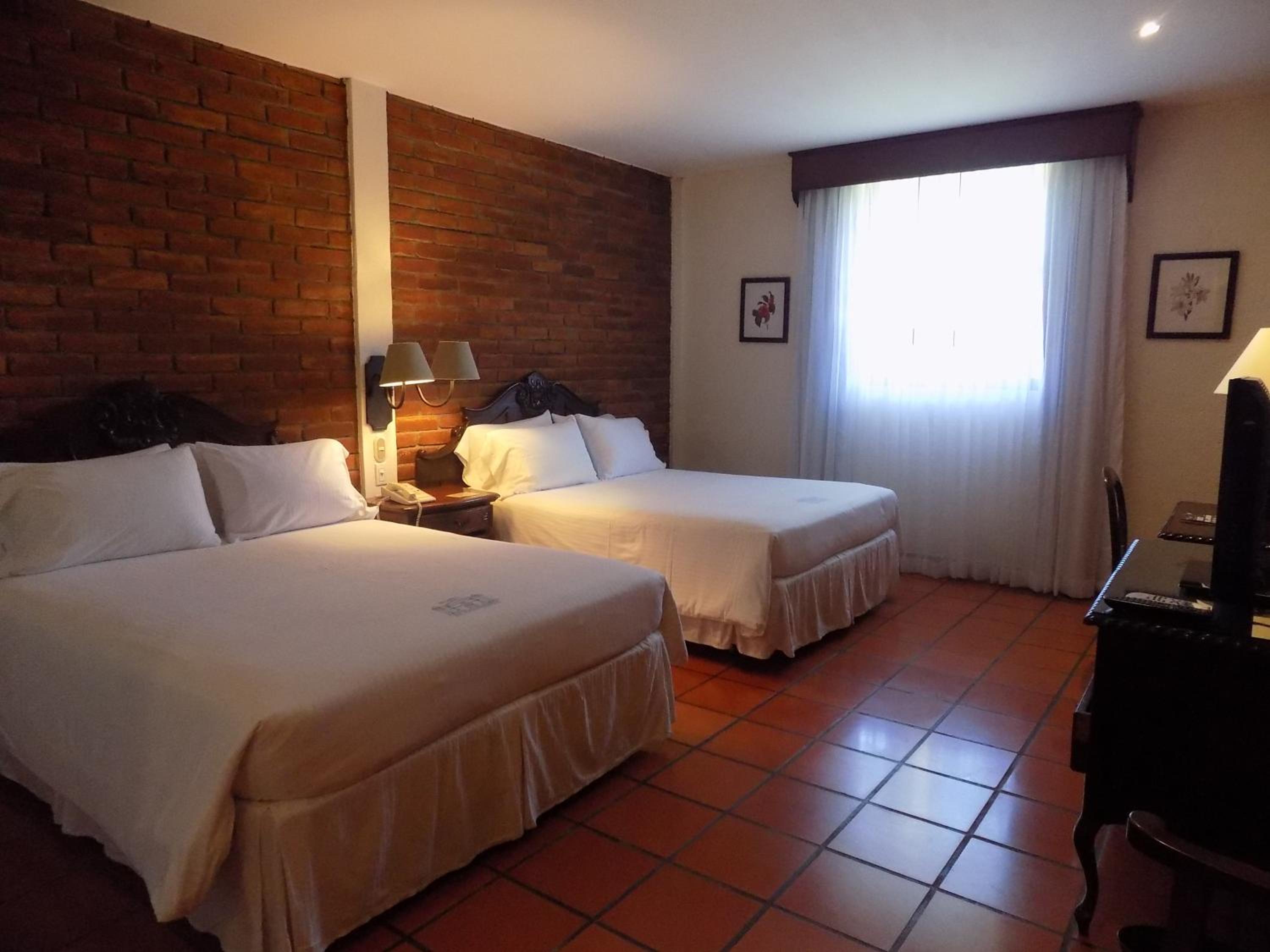 Double Room with Two Queen Beds photo 2