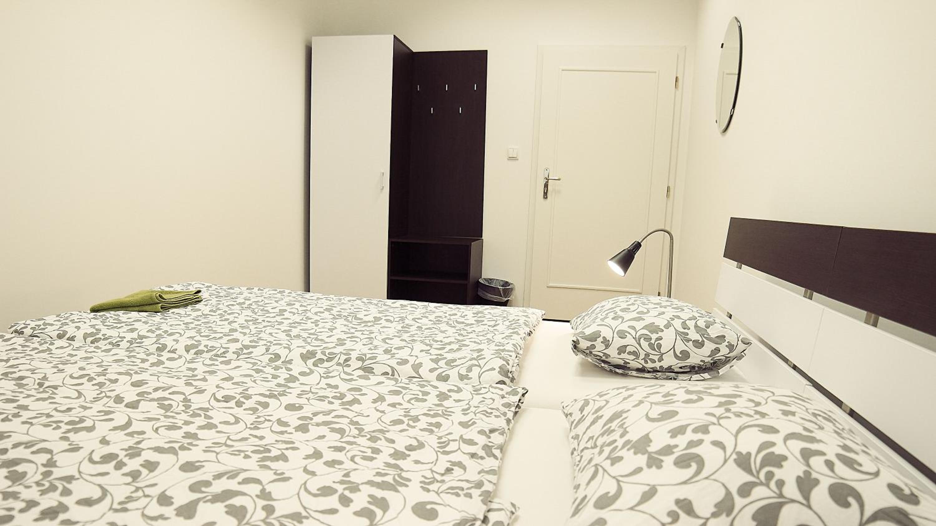 Double Room with Shared Bathroom photo 3