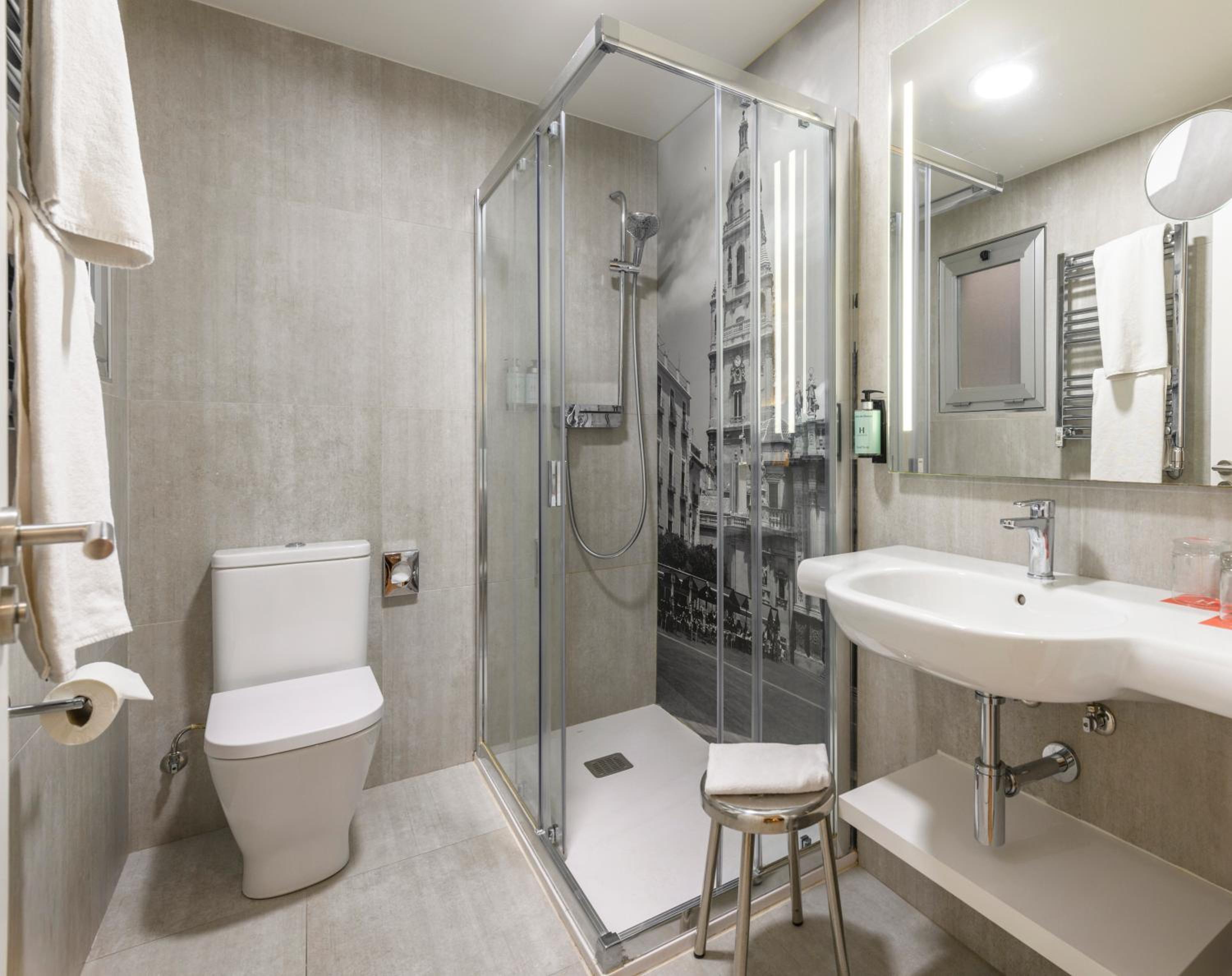 Triple Room - Photo 9