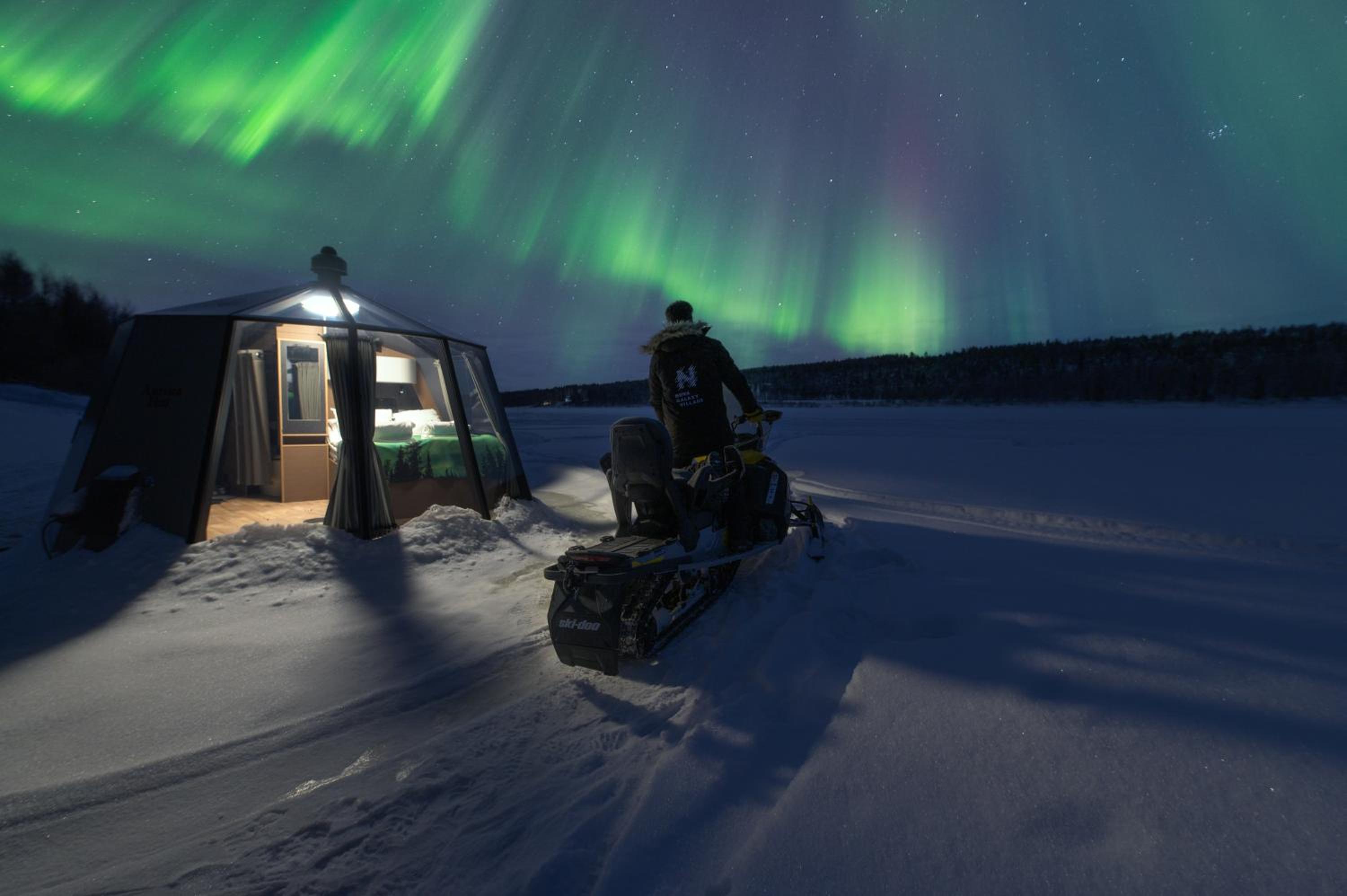 Aurora Hut - River Side photo 1
