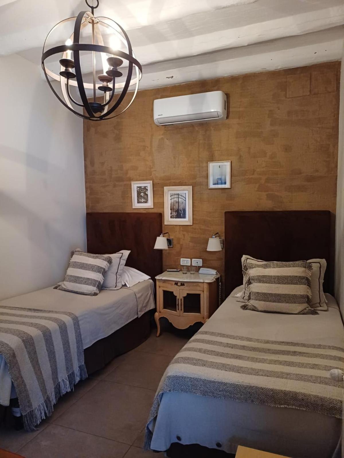 Standard Twin Room photo 1