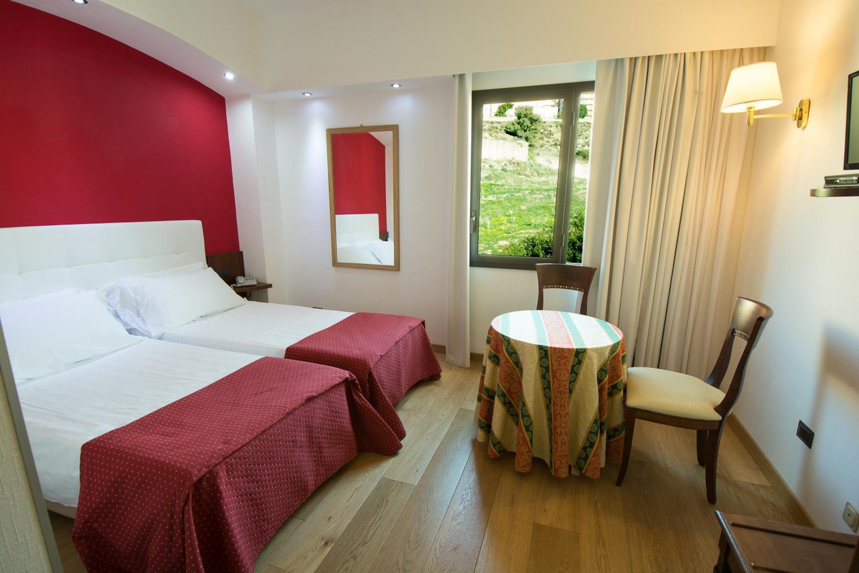 Economy Double Room - Photo 2