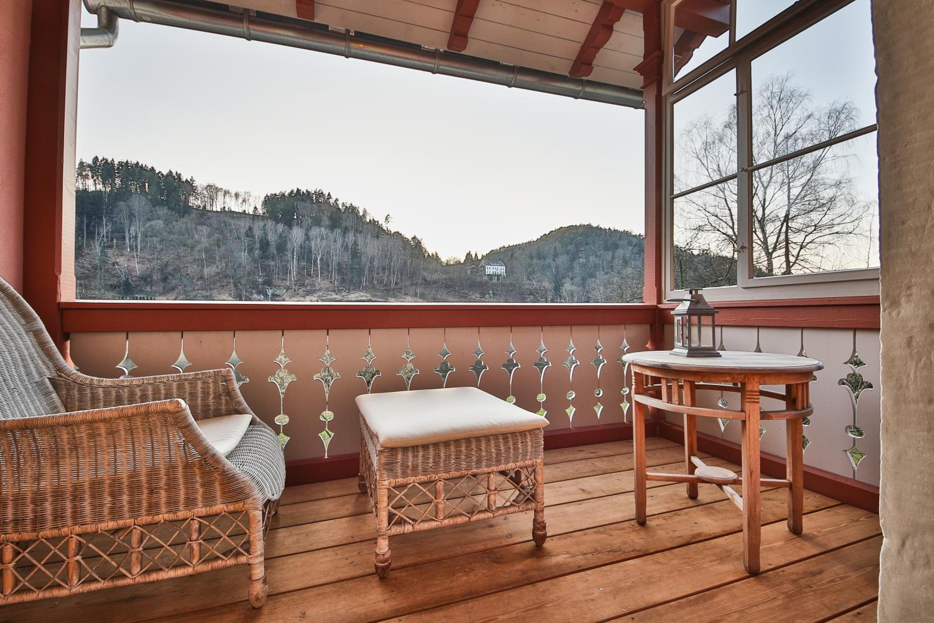 Double Room with Balcony - Photo 6