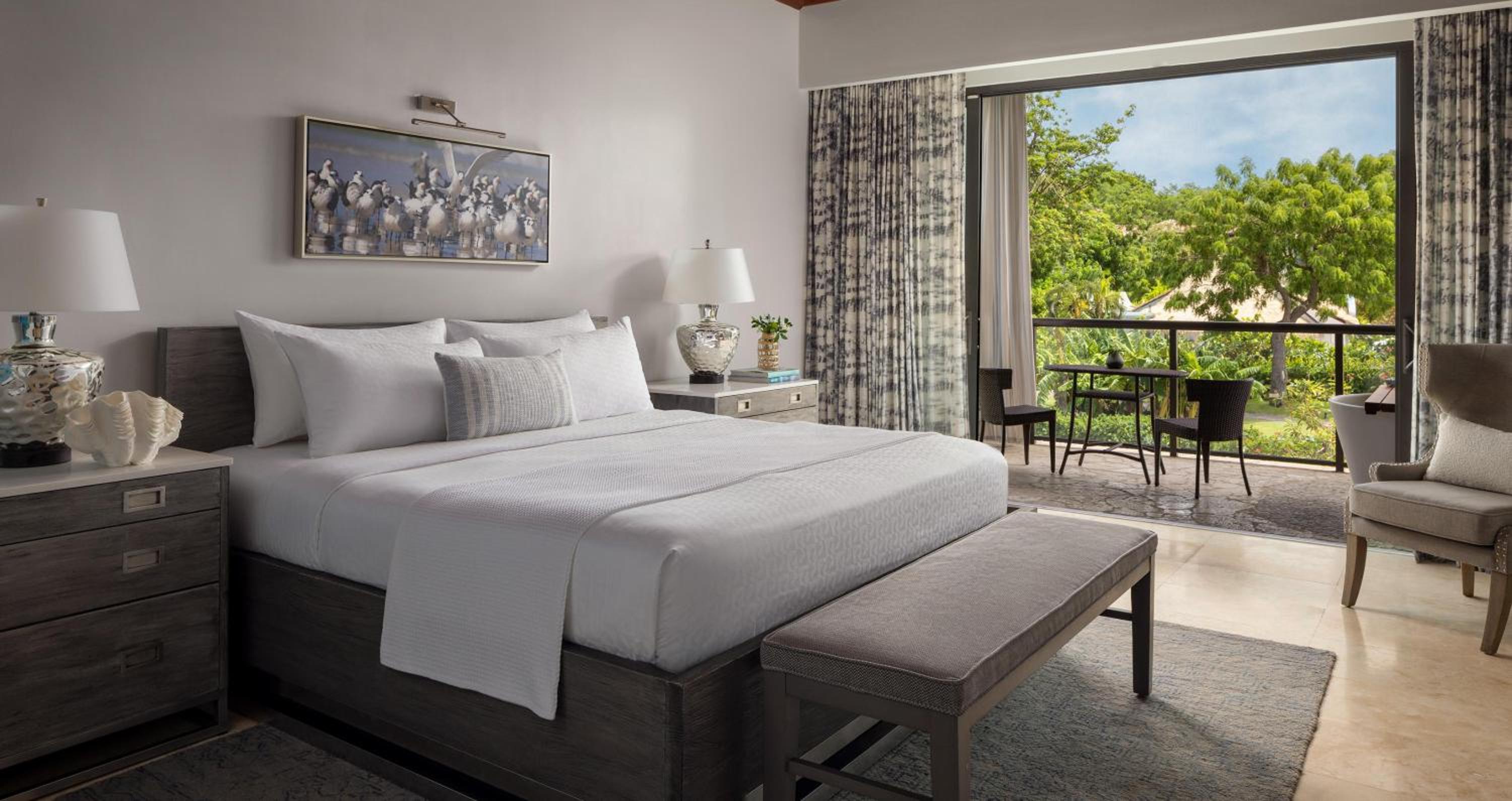 Lover's Lagoon Hideaway Junior Suite with balcony Tranquility Soaking Tub (LJS)