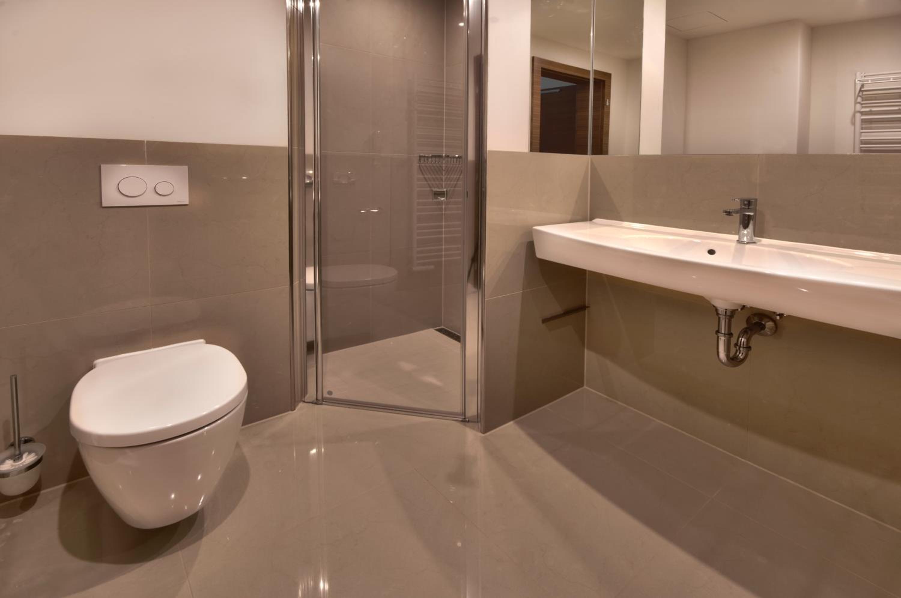 Standard Double/Twin with Free Entry to Wellness photo 3