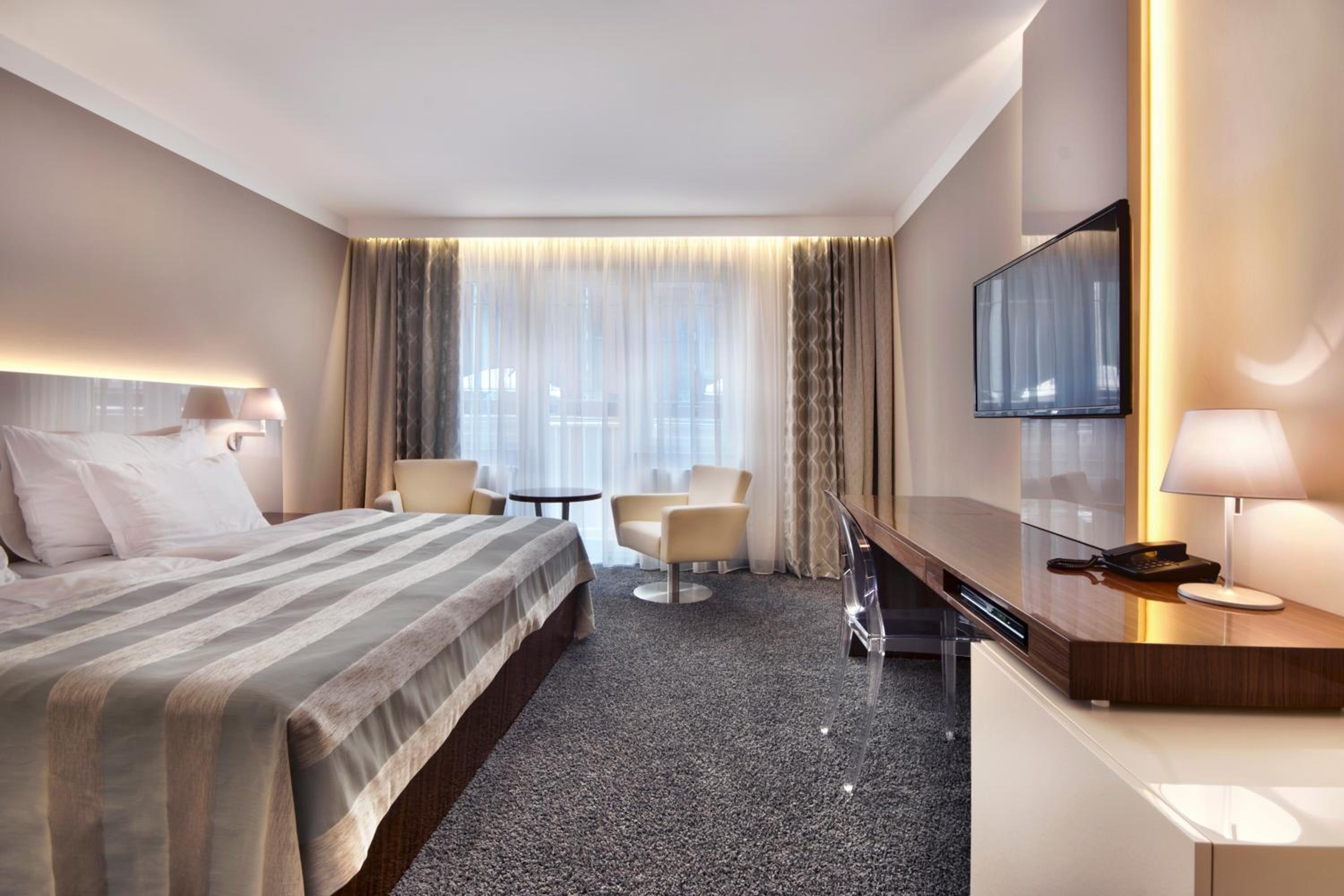 Standard Double or Twin Room with Spa Therapy Package and Halfboard photo 2