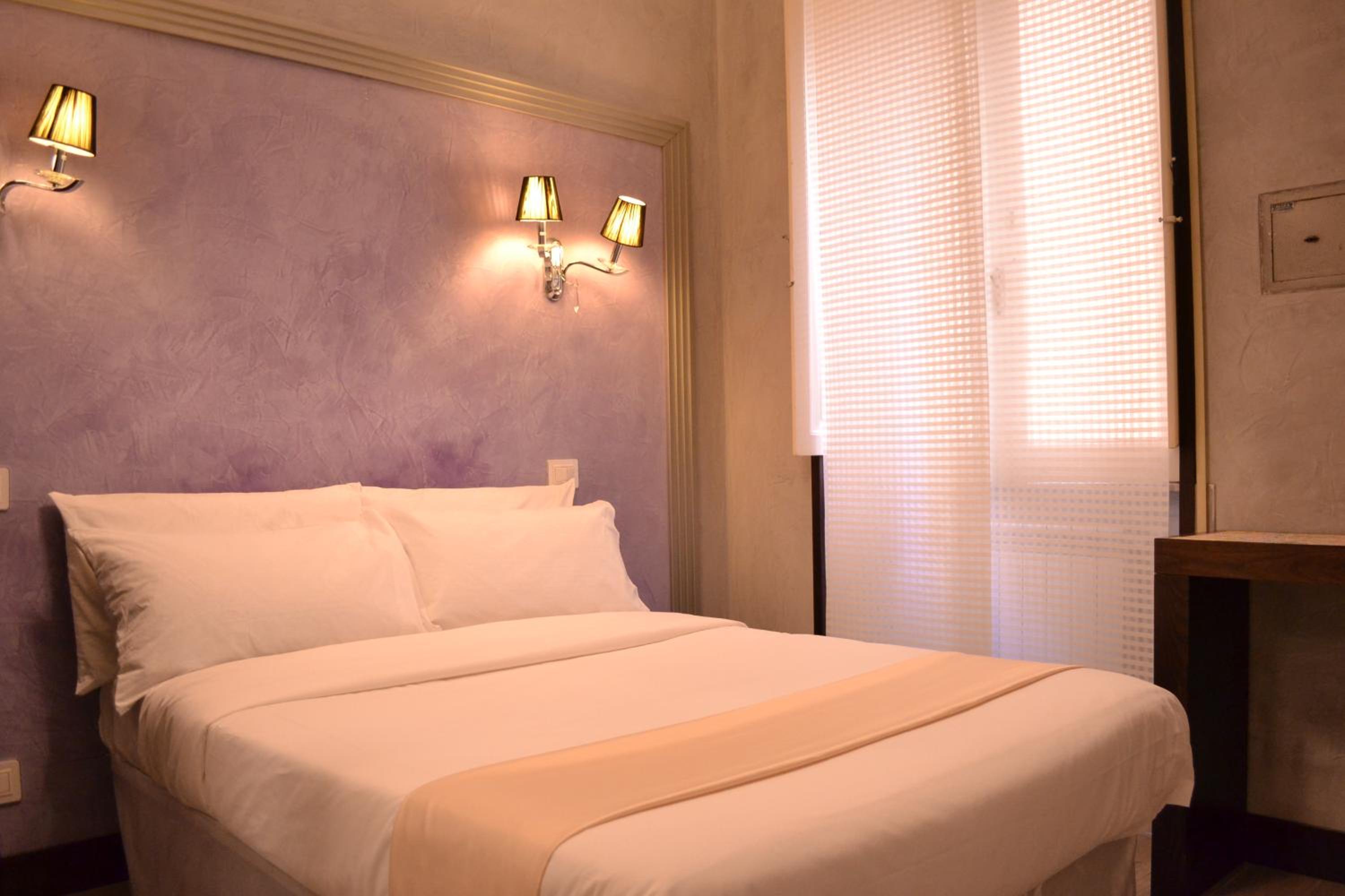 Small Double Room With Small Double Bed photo 3