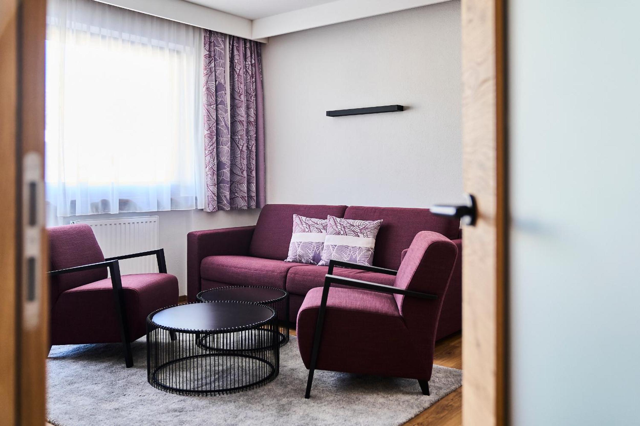 Two-Bedroom Deluxe Apartment with Balcony photo 1