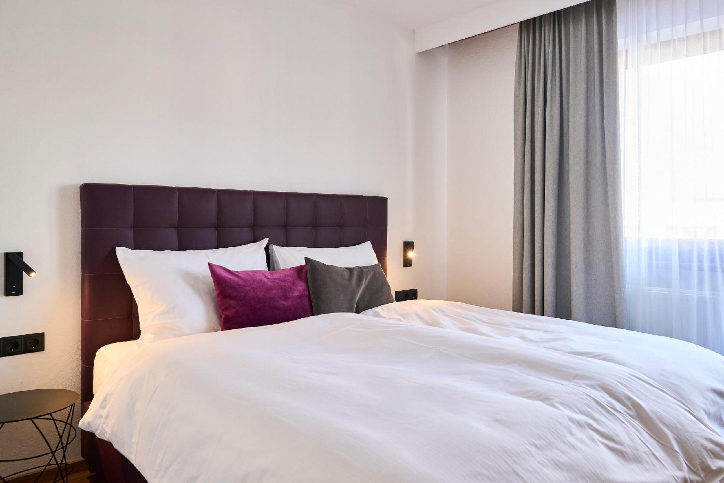 Two-Bedroom Deluxe Apartment with Balcony photo 2