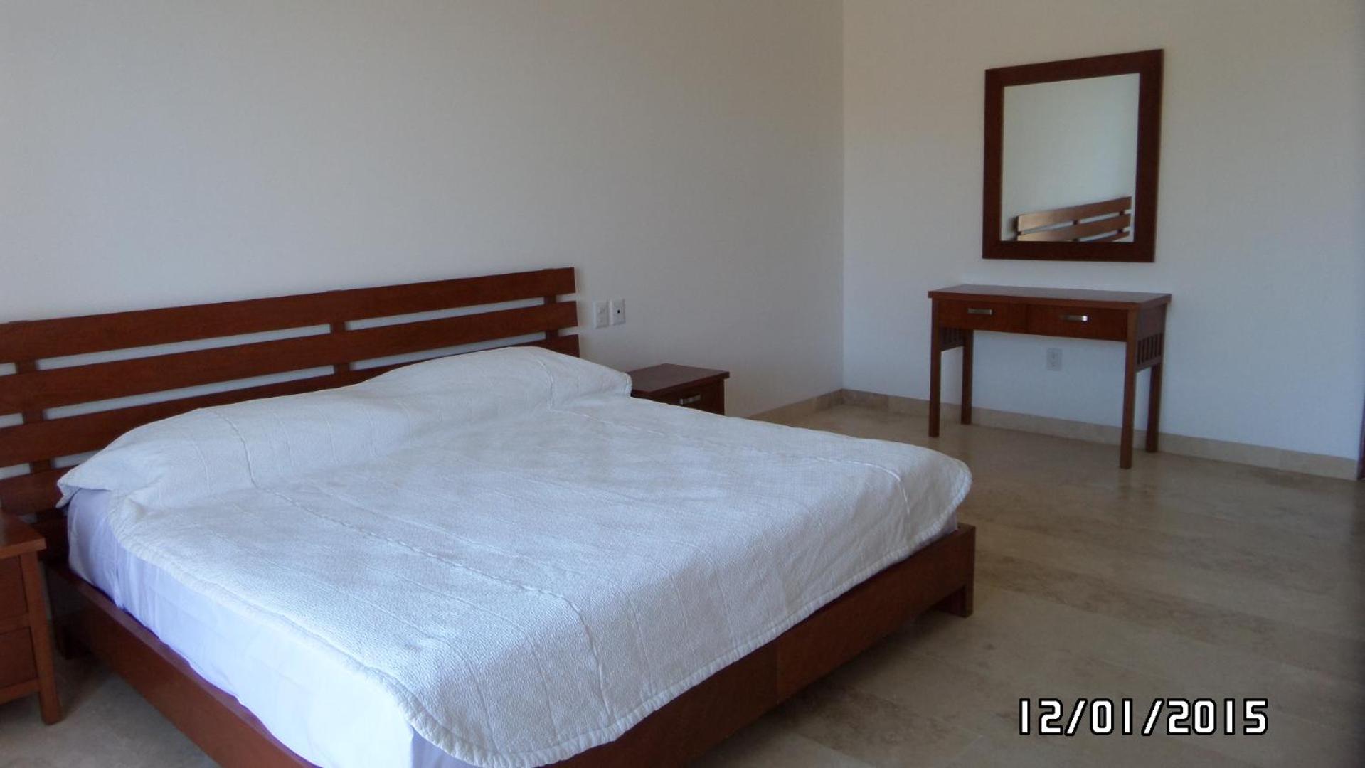 Deluxe Apartment photo 2