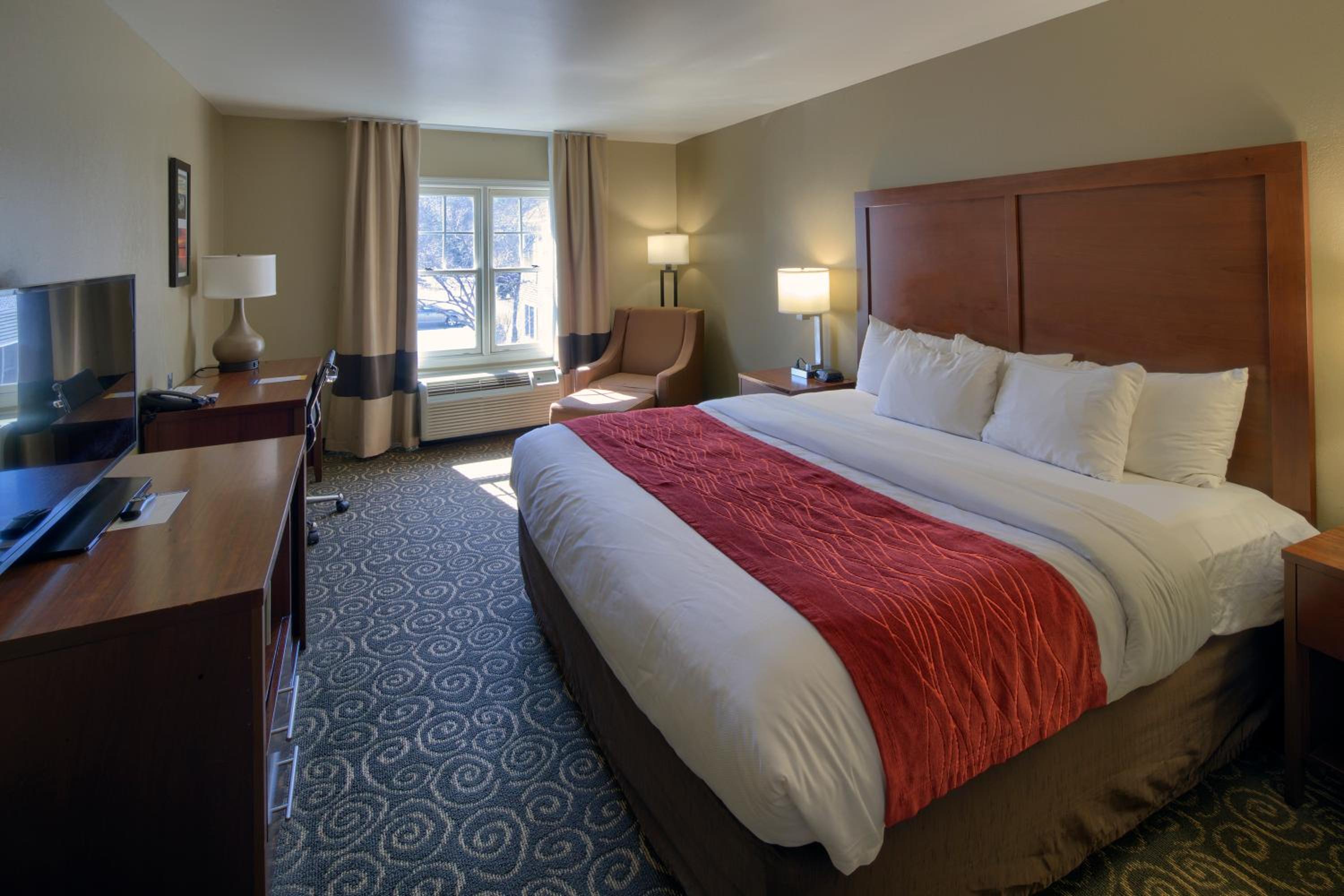 King Room - Accessible/Non-Smoking - Photo 1