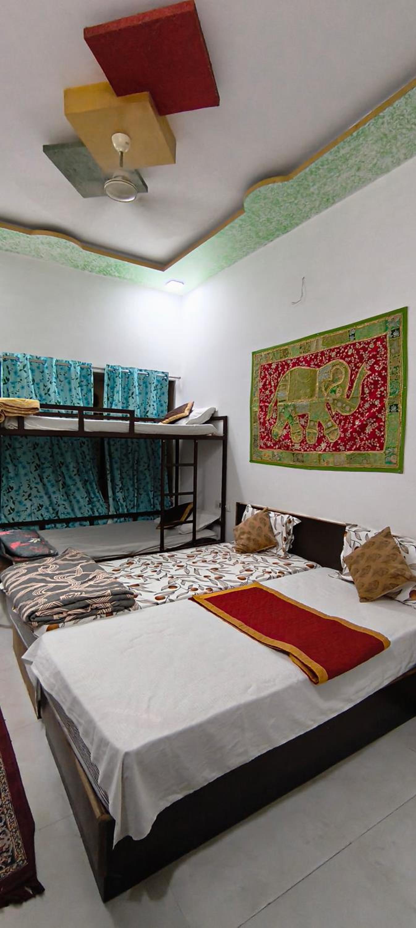 Bed in 4-Bed Female Dormitory Room photo 3
