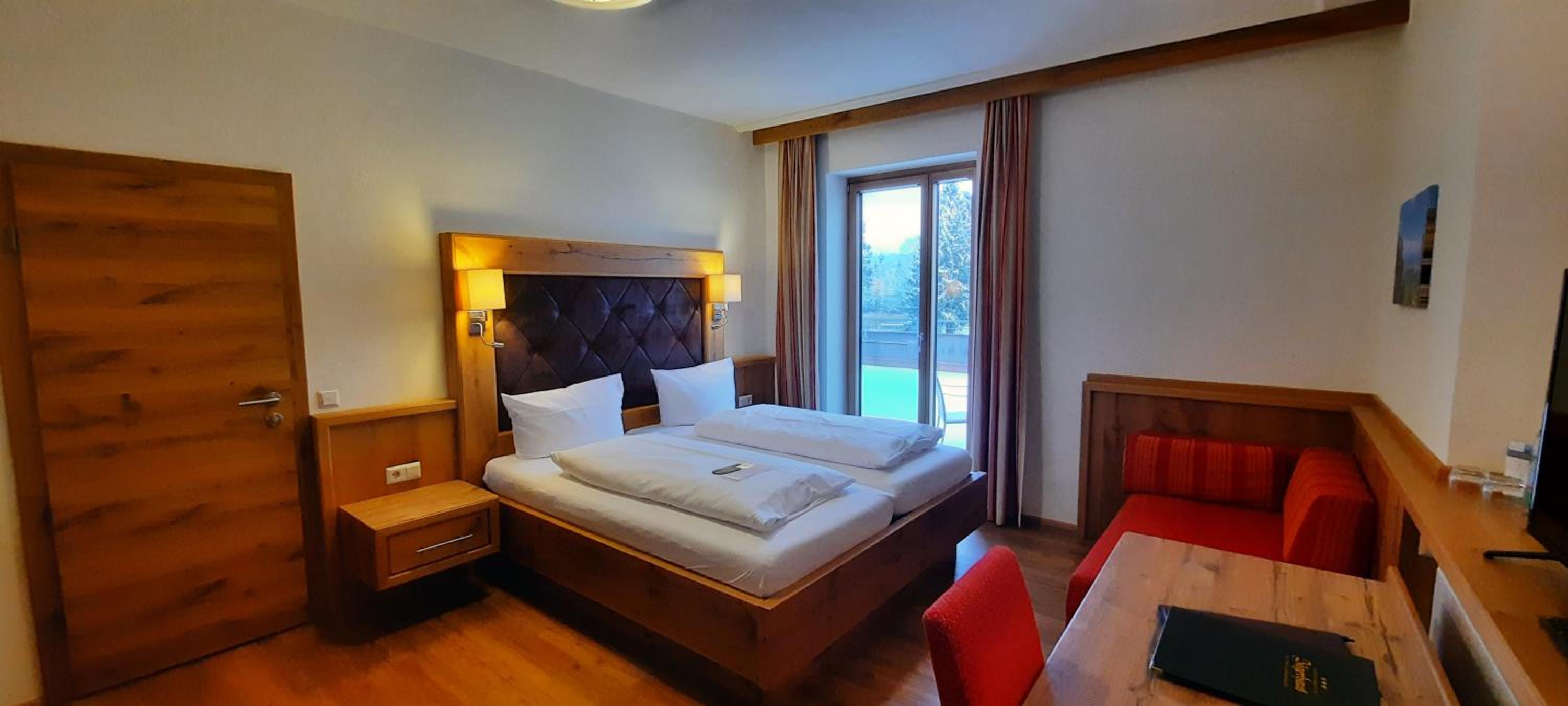 Classic Double Room with Balcony