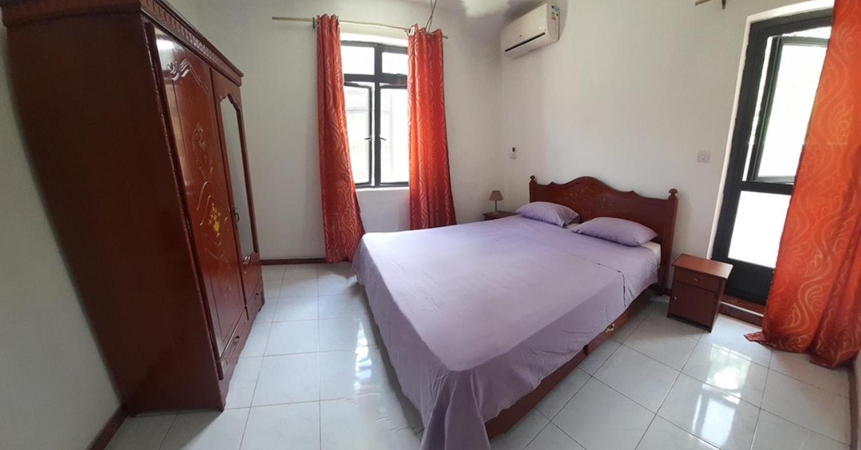 One-Bedroom Apartment - Photo 5