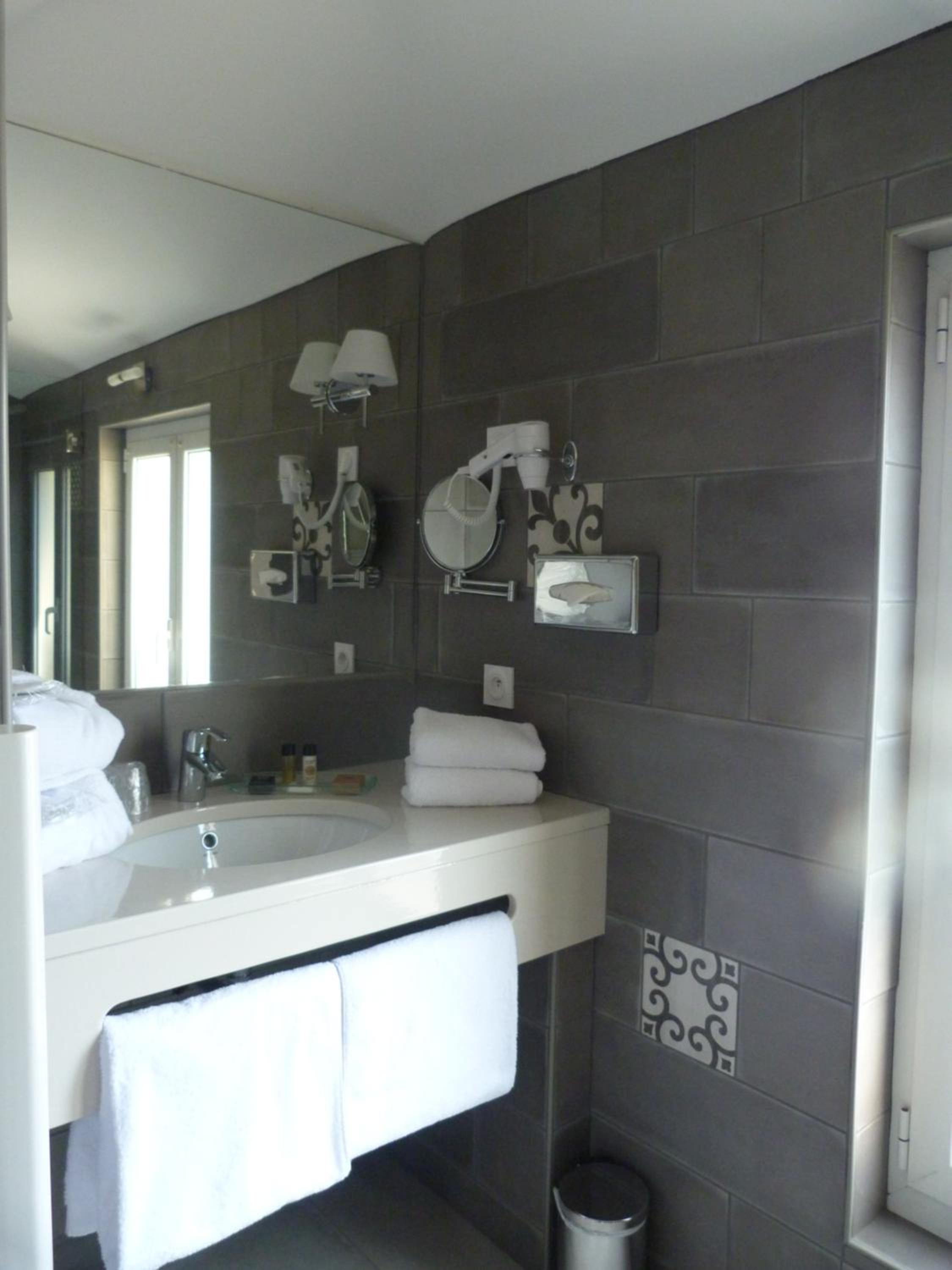 Traditional Double Room - Free Spa Access photo 3