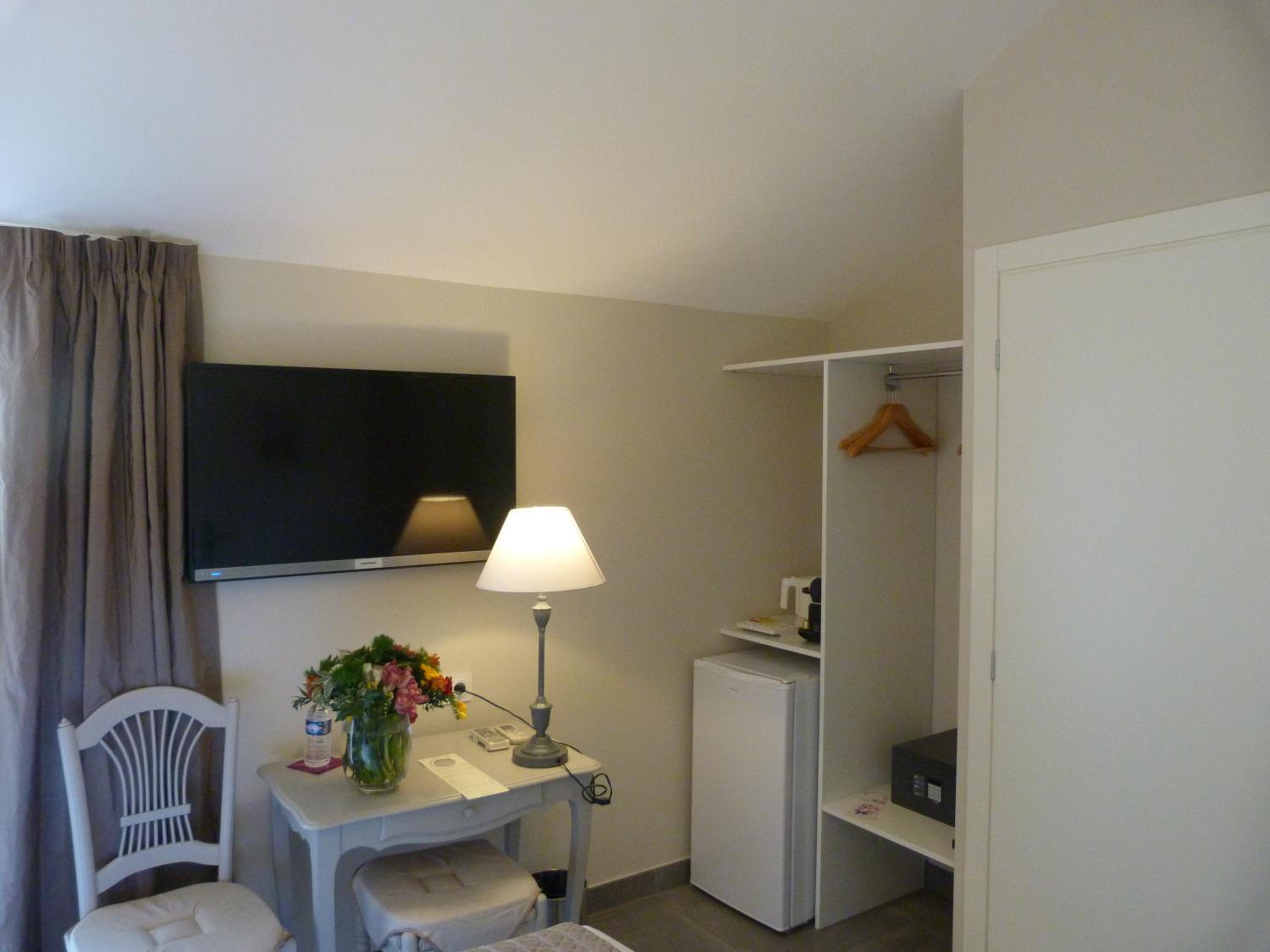 Traditional Double Room - Free Spa Access photo 2