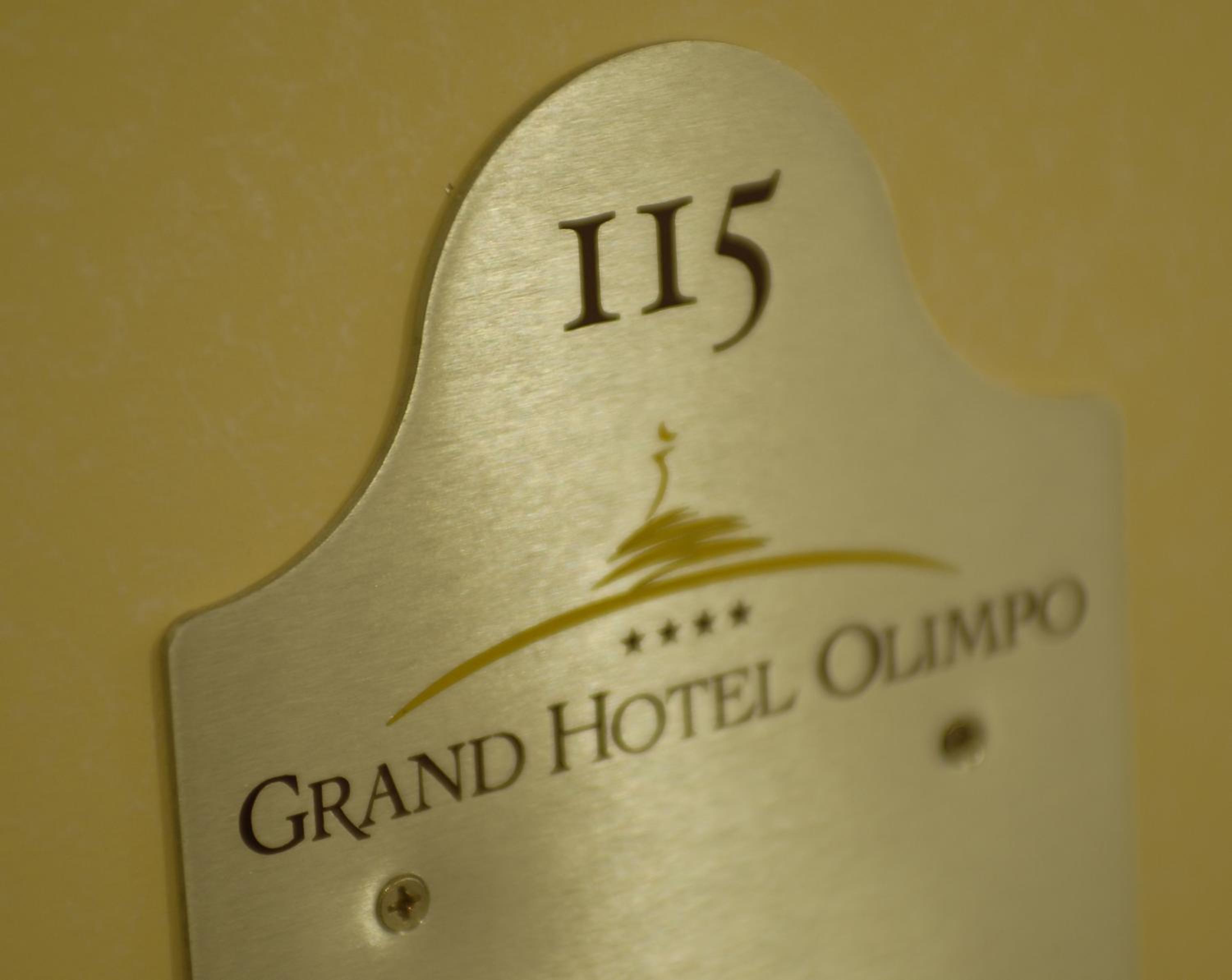Deluxe Suite - Photo 9